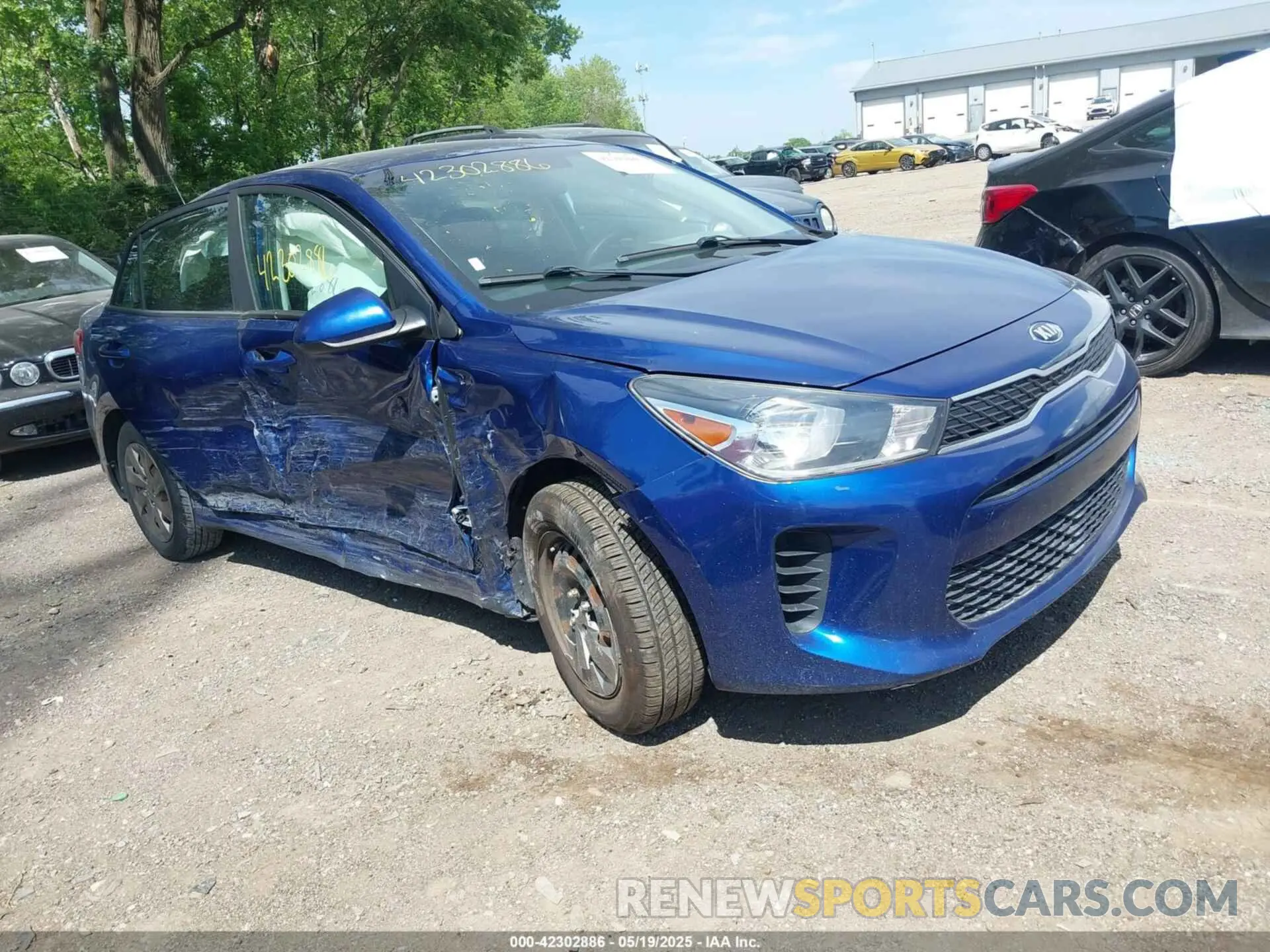 1 Photograph of a damaged car 3KPA24AB0KE200392 KIA RIO 2019
