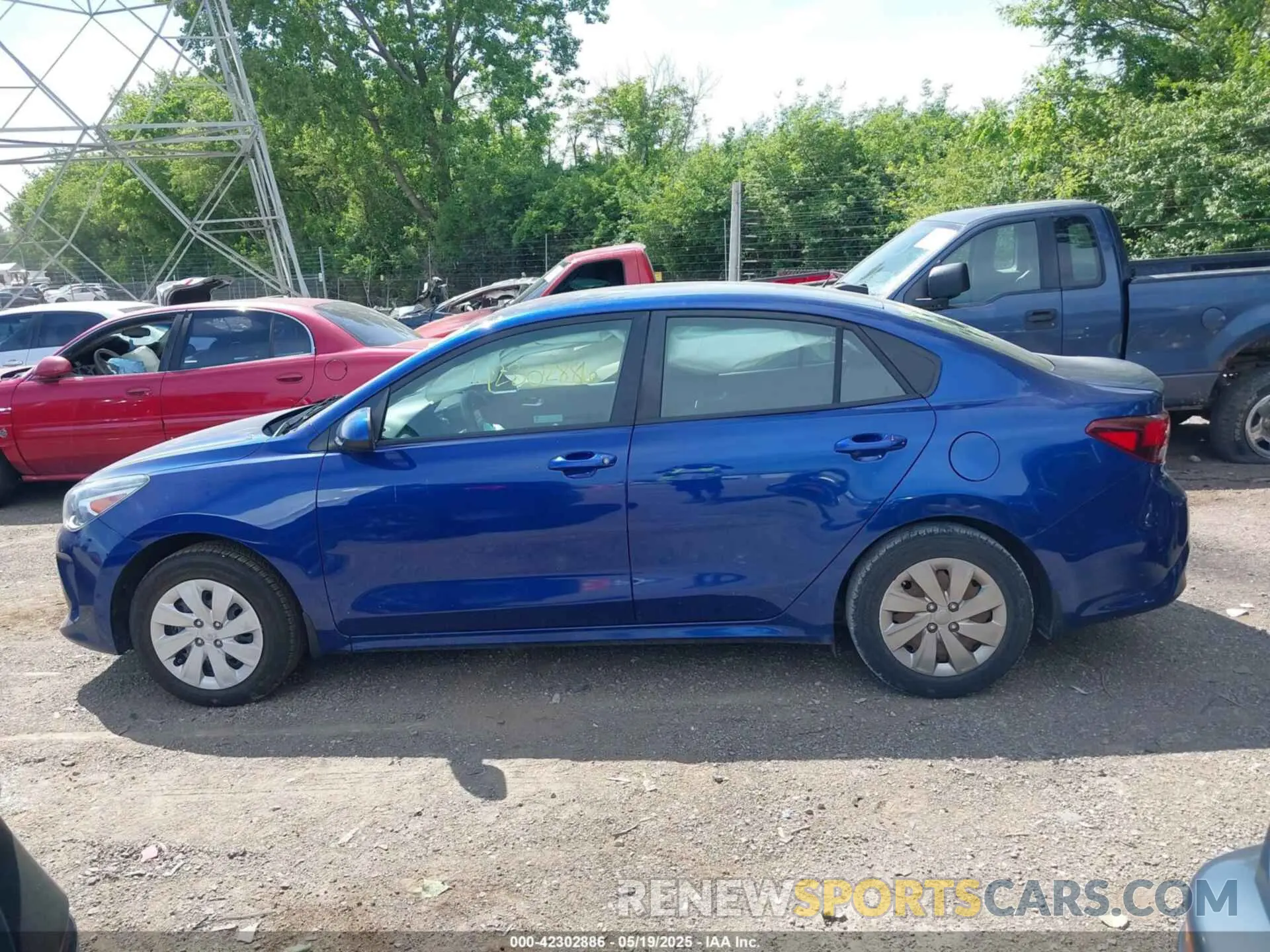 13 Photograph of a damaged car 3KPA24AB0KE200392 KIA RIO 2019