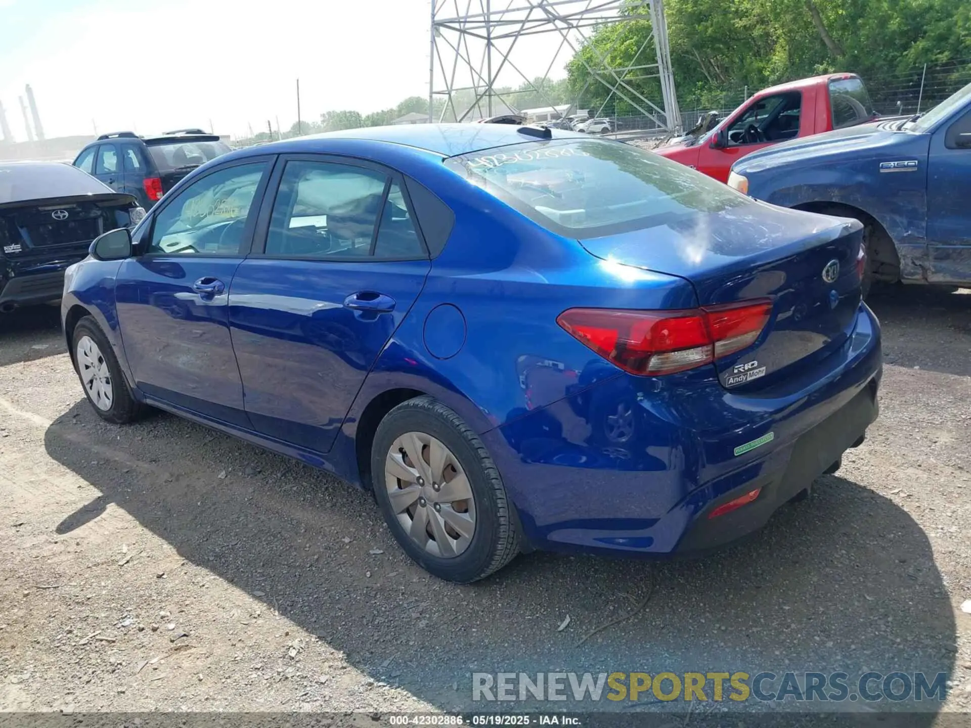 3 Photograph of a damaged car 3KPA24AB0KE200392 KIA RIO 2019