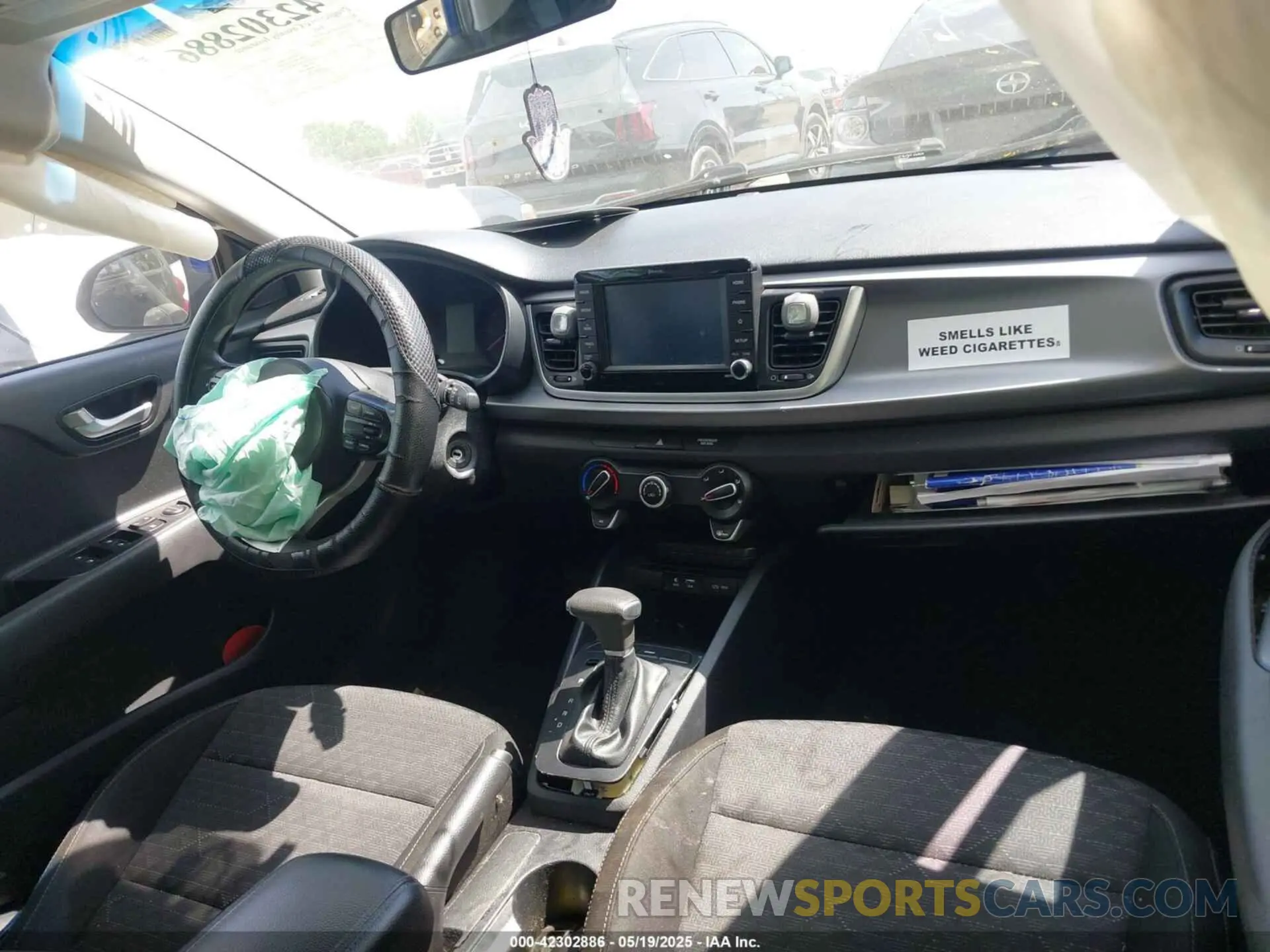 5 Photograph of a damaged car 3KPA24AB0KE200392 KIA RIO 2019