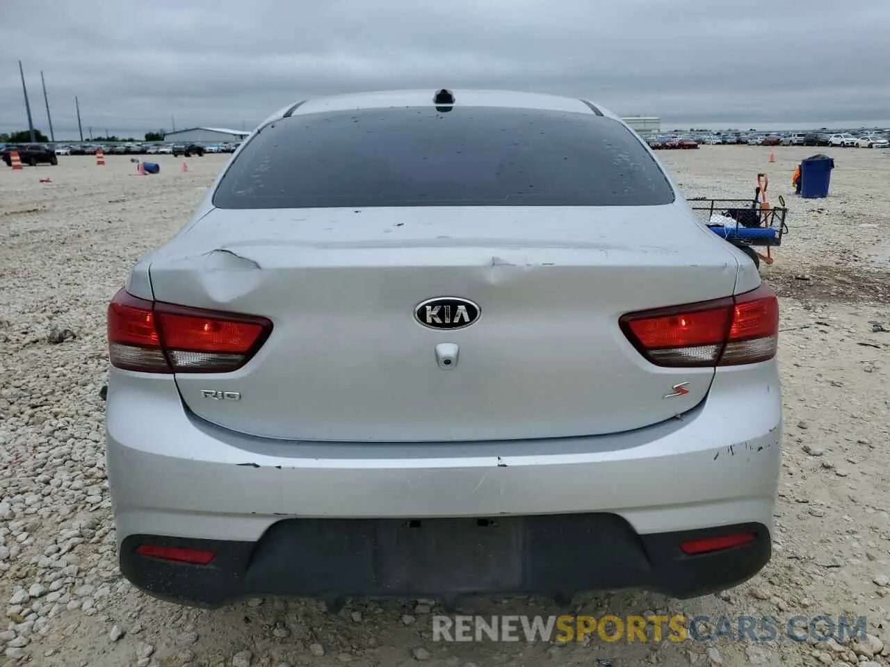 6 Photograph of a damaged car 3KPA24AB0KE205320 KIA RIO 2019
