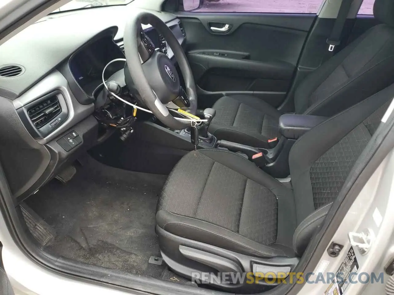 7 Photograph of a damaged car 3KPA24AB0KE205320 KIA RIO 2019