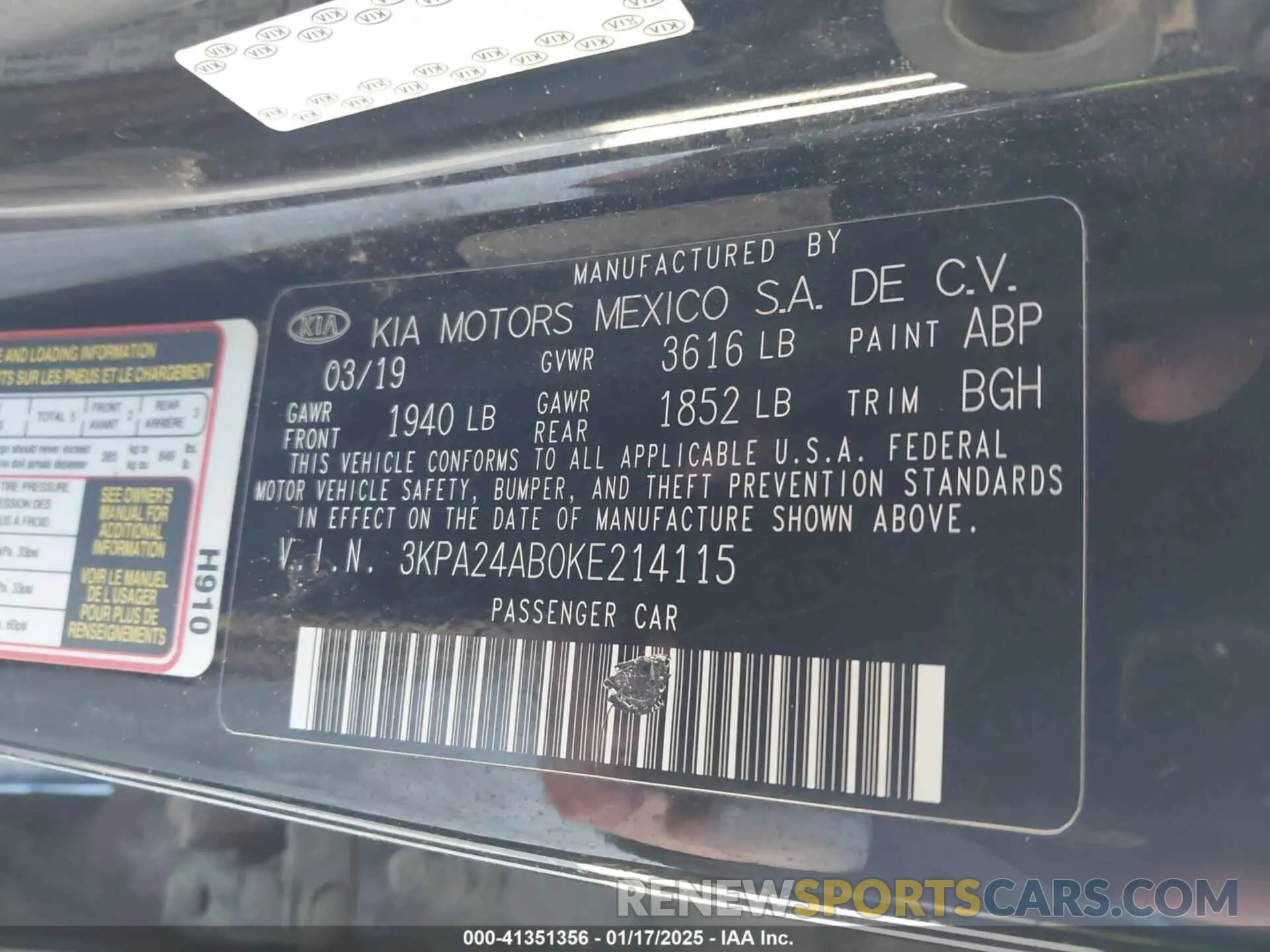 9 Photograph of a damaged car 3KPA24AB0KE214115 KIA RIO 2019