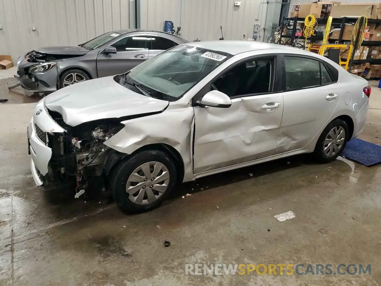 1 Photograph of a damaged car 3KPA24AB0KE233568 KIA RIO 2019