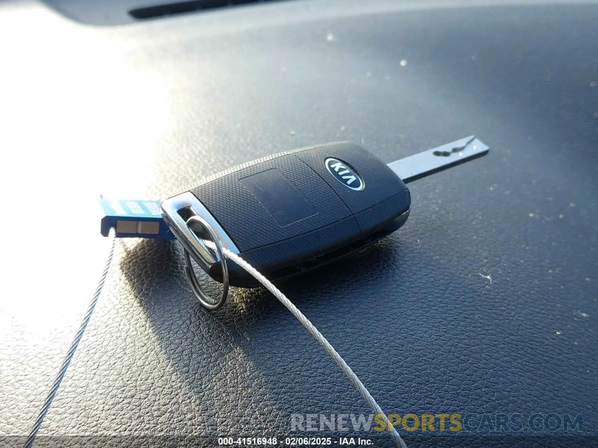 11 Photograph of a damaged car 3KPA24AB1KE157990 KIA RIO 2019