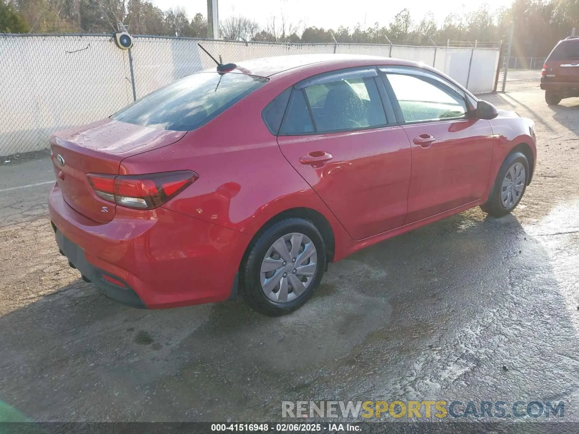 4 Photograph of a damaged car 3KPA24AB1KE157990 KIA RIO 2019