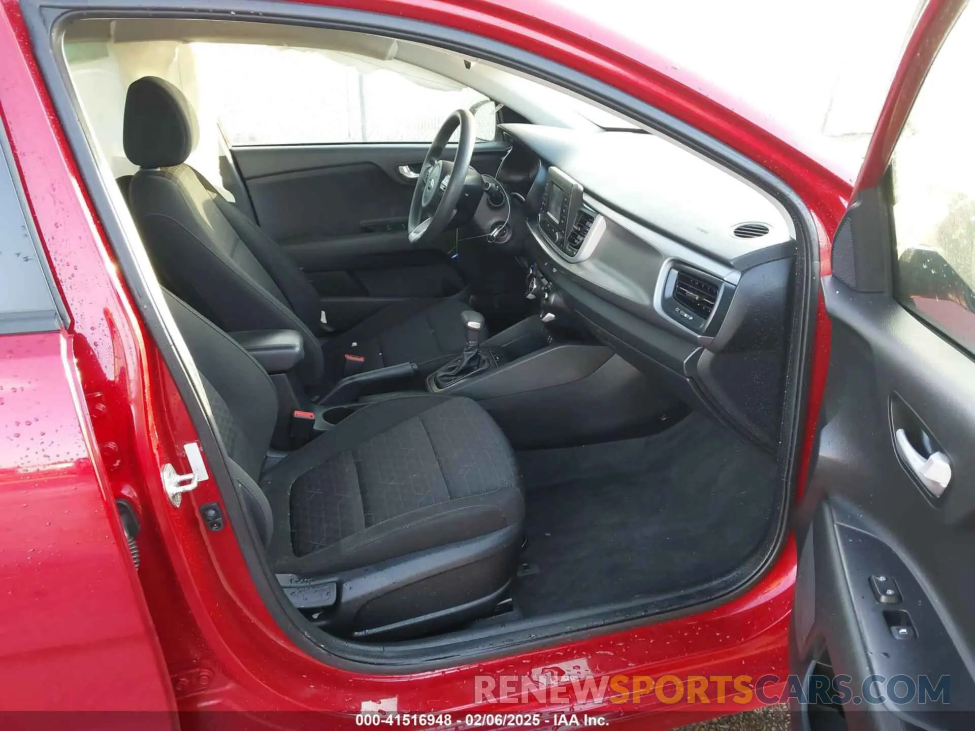 5 Photograph of a damaged car 3KPA24AB1KE157990 KIA RIO 2019