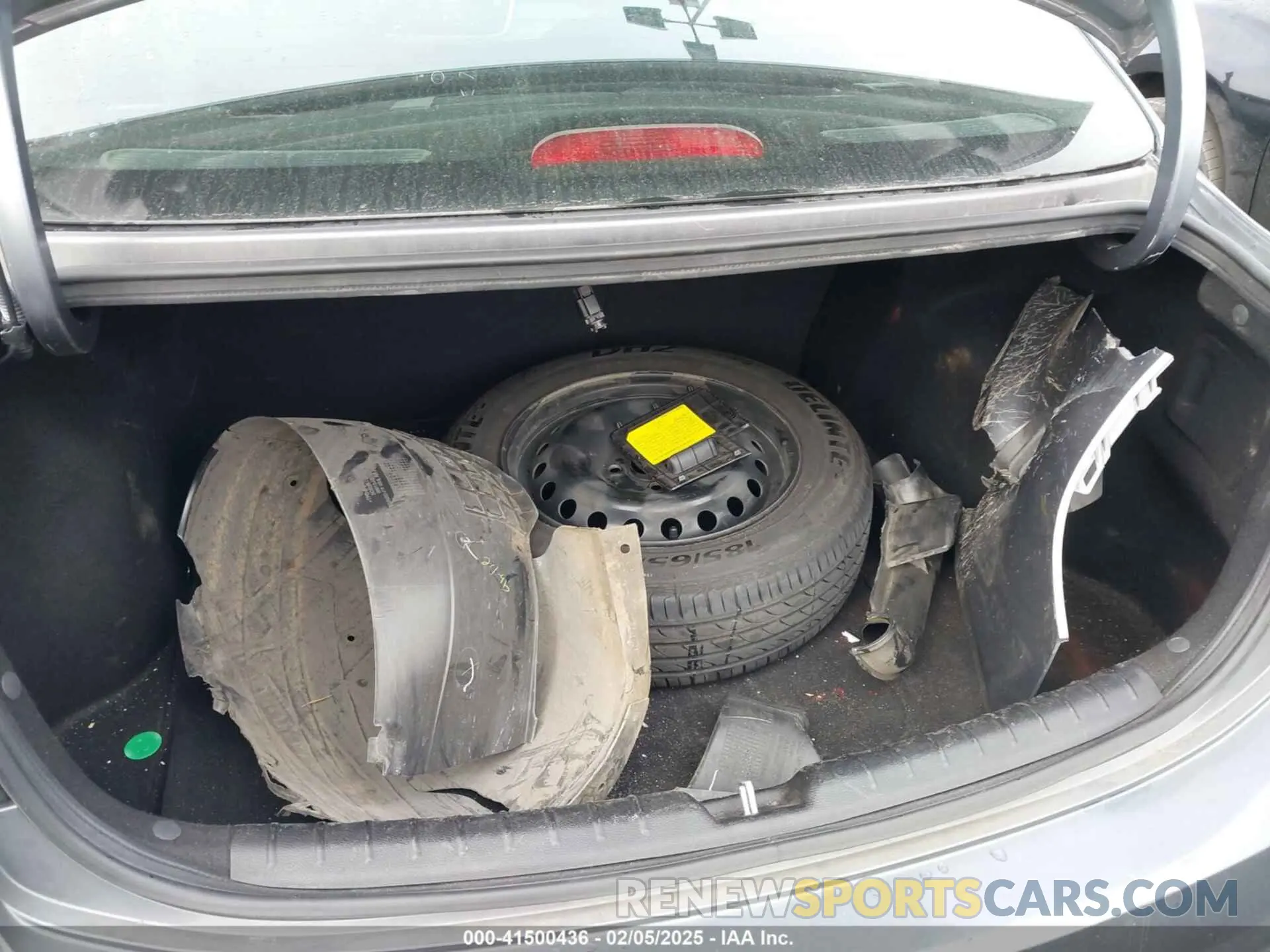 12 Photograph of a damaged car 3KPA24AB1KE166107 KIA RIO 2019