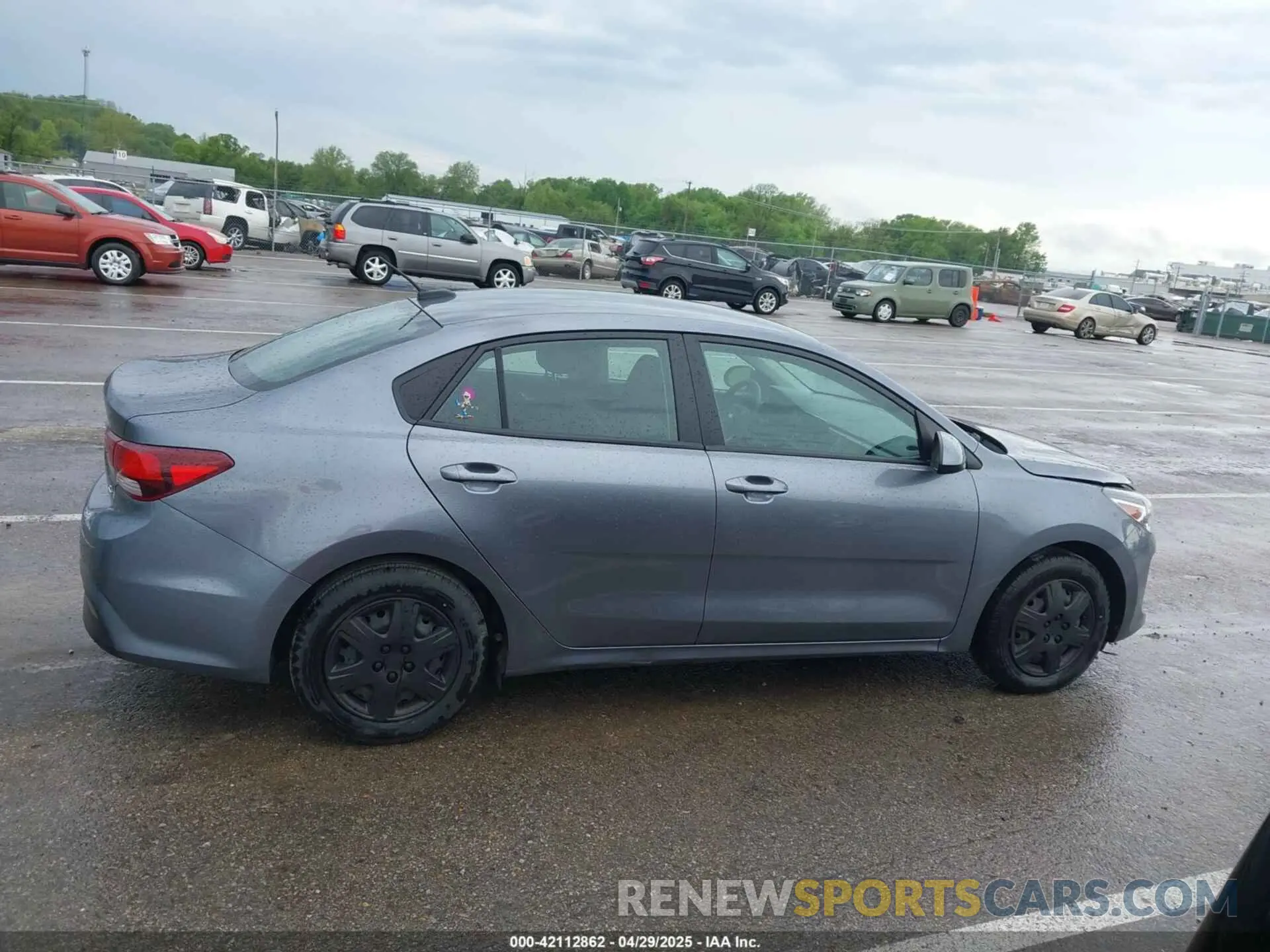 13 Photograph of a damaged car 3KPA24AB1KE171033 KIA RIO 2019
