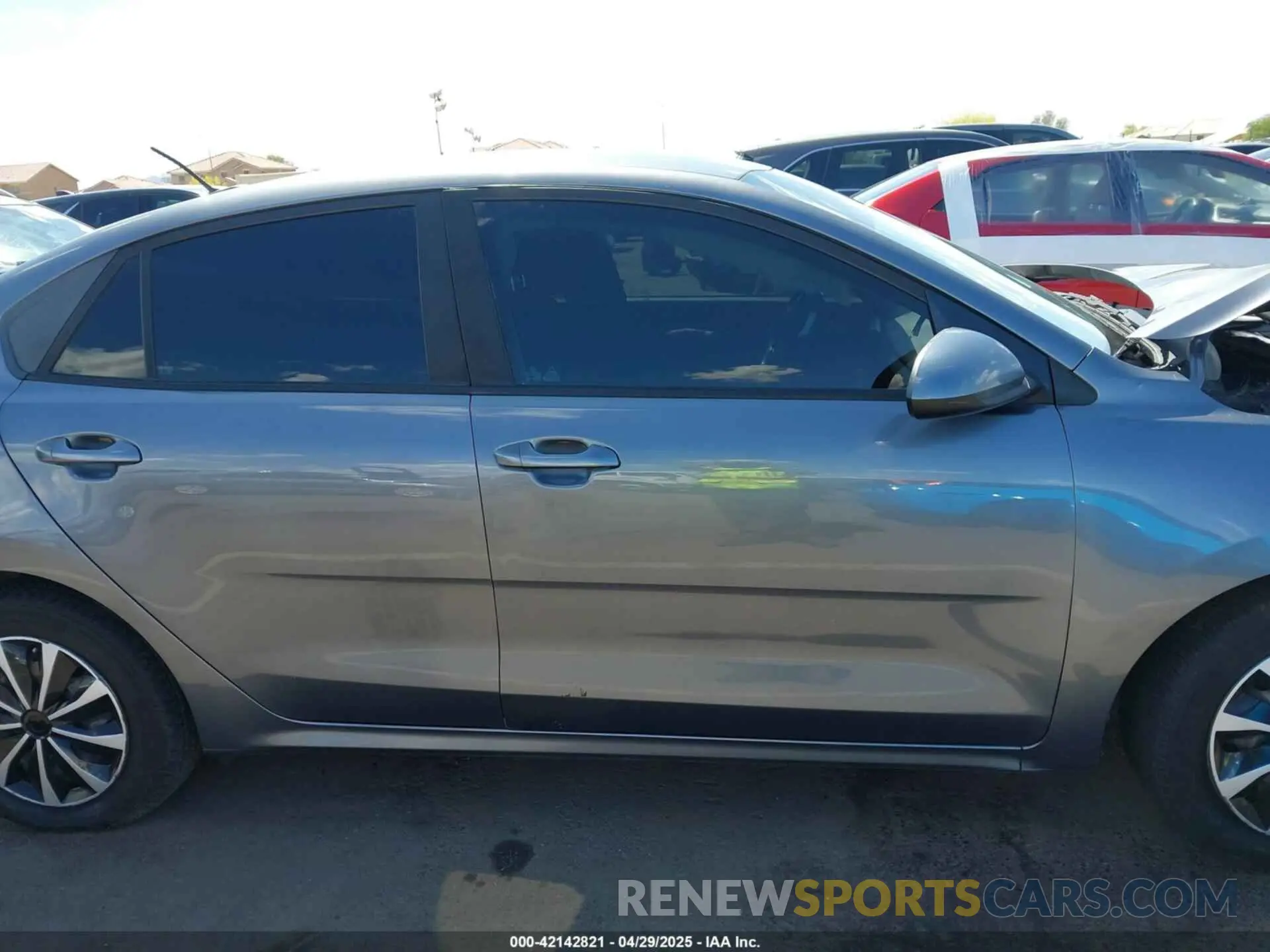 13 Photograph of a damaged car 3KPA24AB1KE179729 KIA RIO 2019