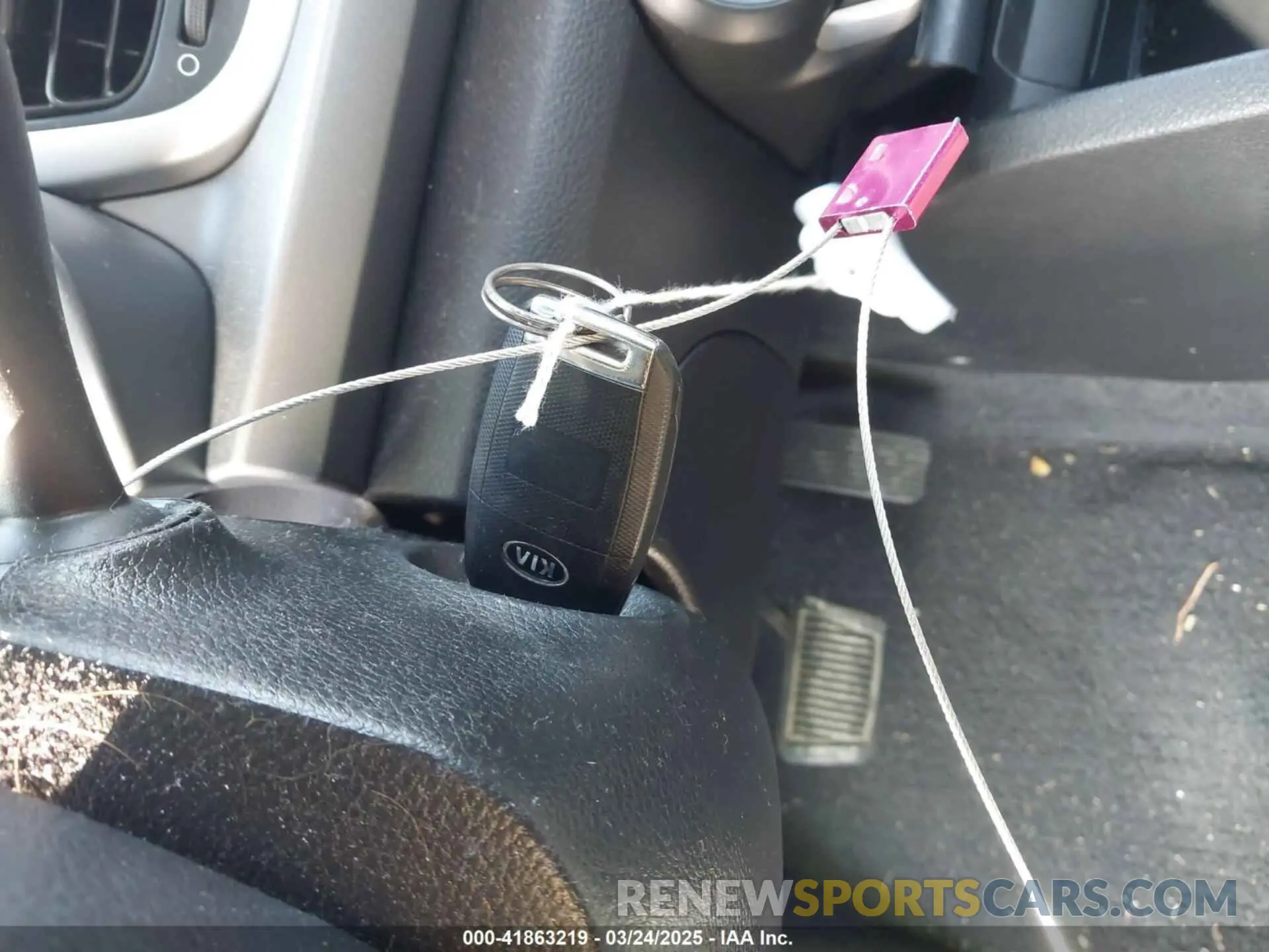 11 Photograph of a damaged car 3KPA24AB1KE198006 KIA RIO 2019