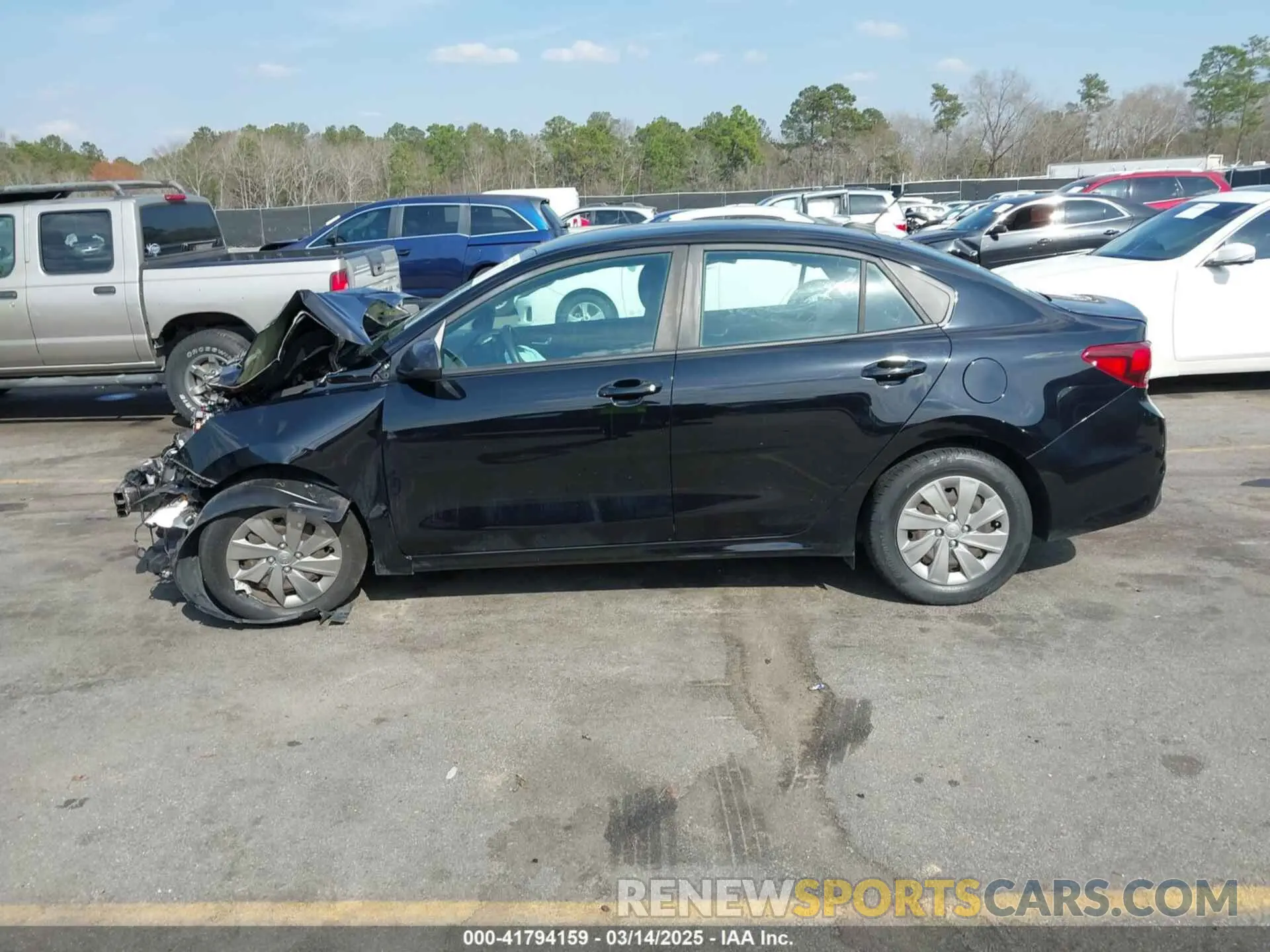 14 Photograph of a damaged car 3KPA24AB1KE210638 KIA RIO 2019