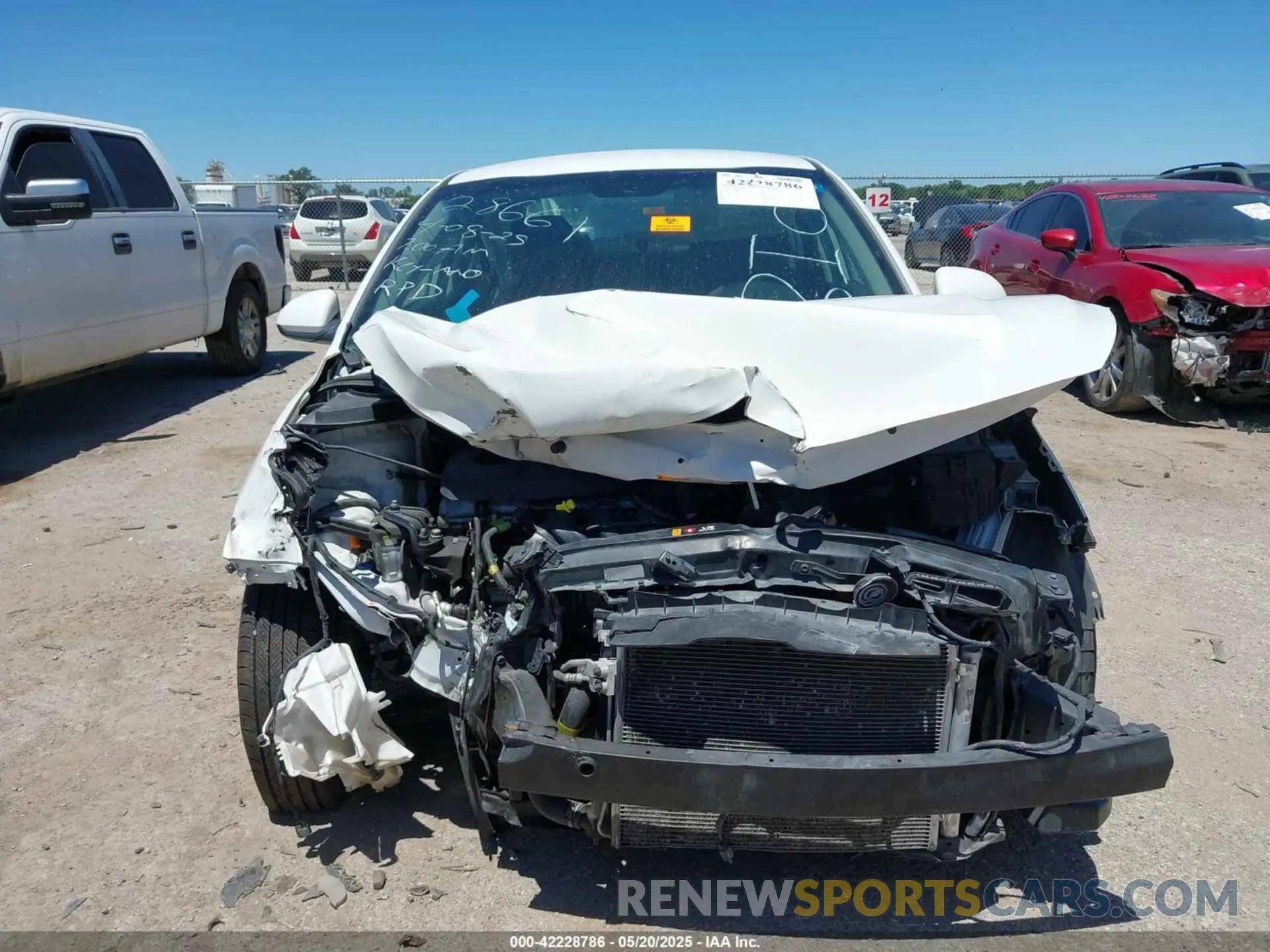 12 Photograph of a damaged car 3KPA24AB1KE211207 KIA RIO 2019