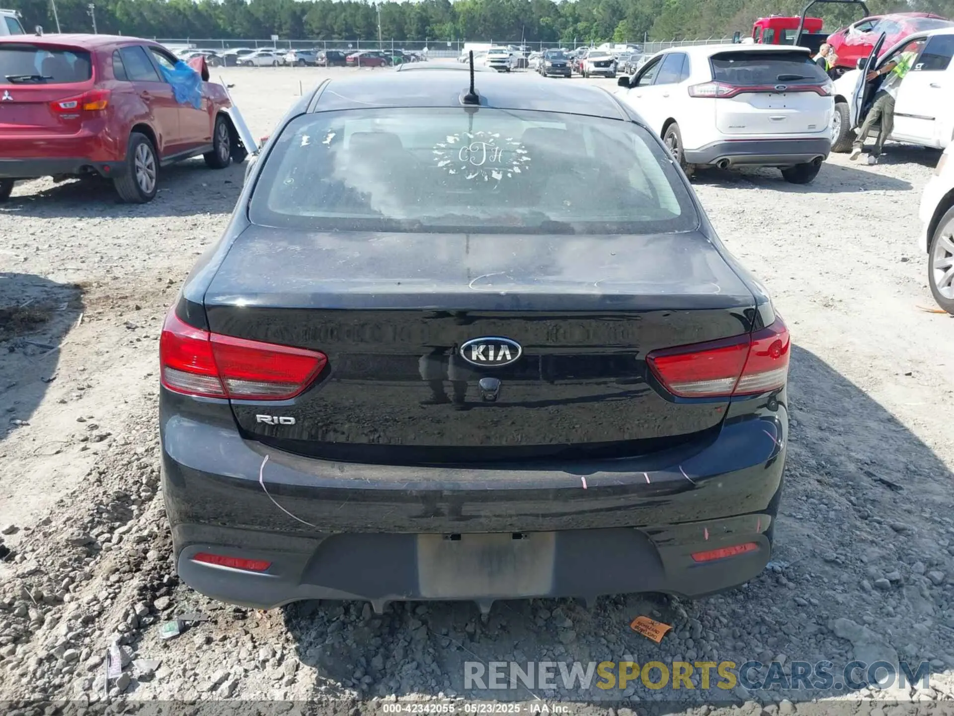 16 Photograph of a damaged car 3KPA24AB1KE252274 KIA RIO 2019