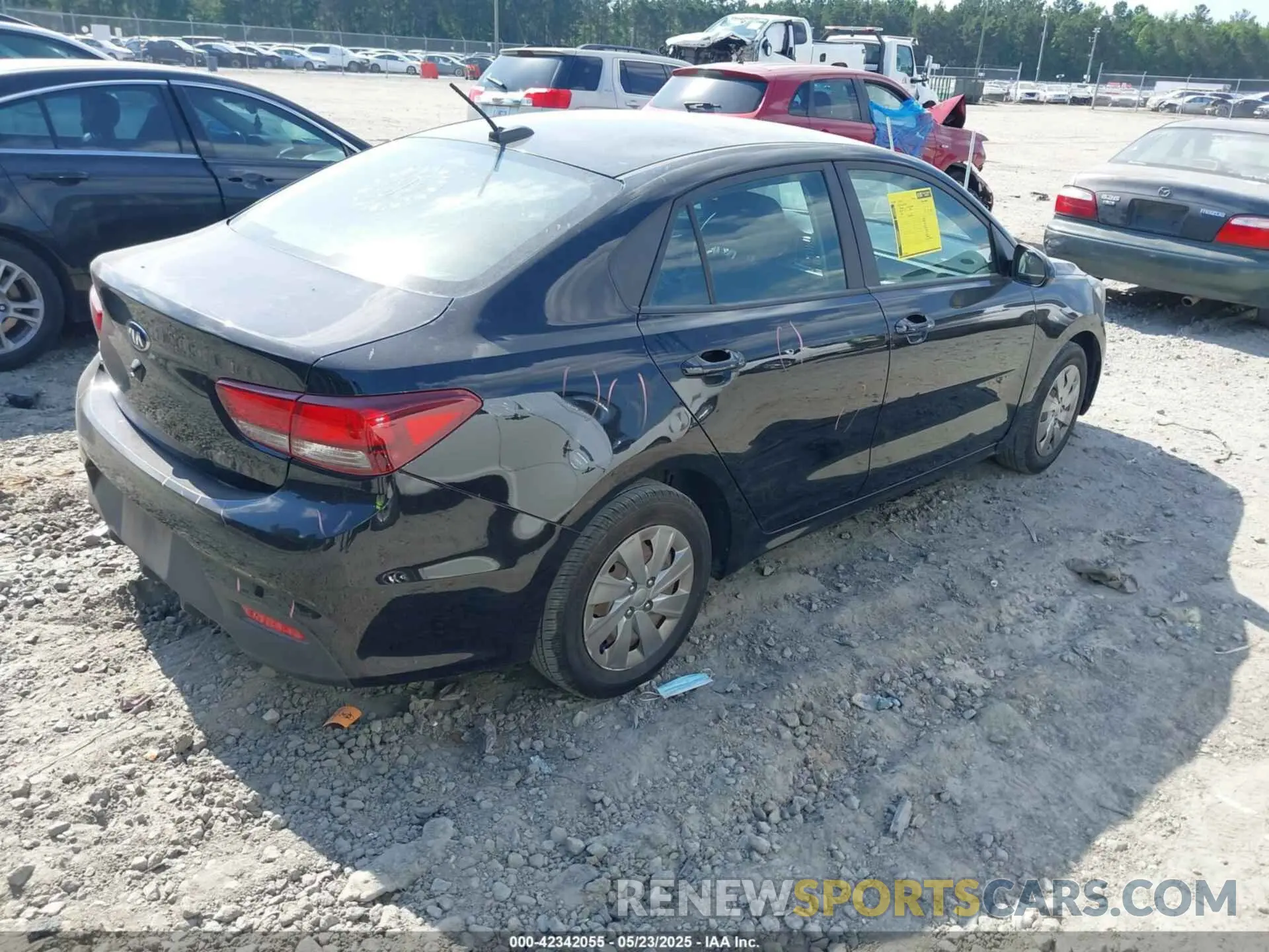 4 Photograph of a damaged car 3KPA24AB1KE252274 KIA RIO 2019