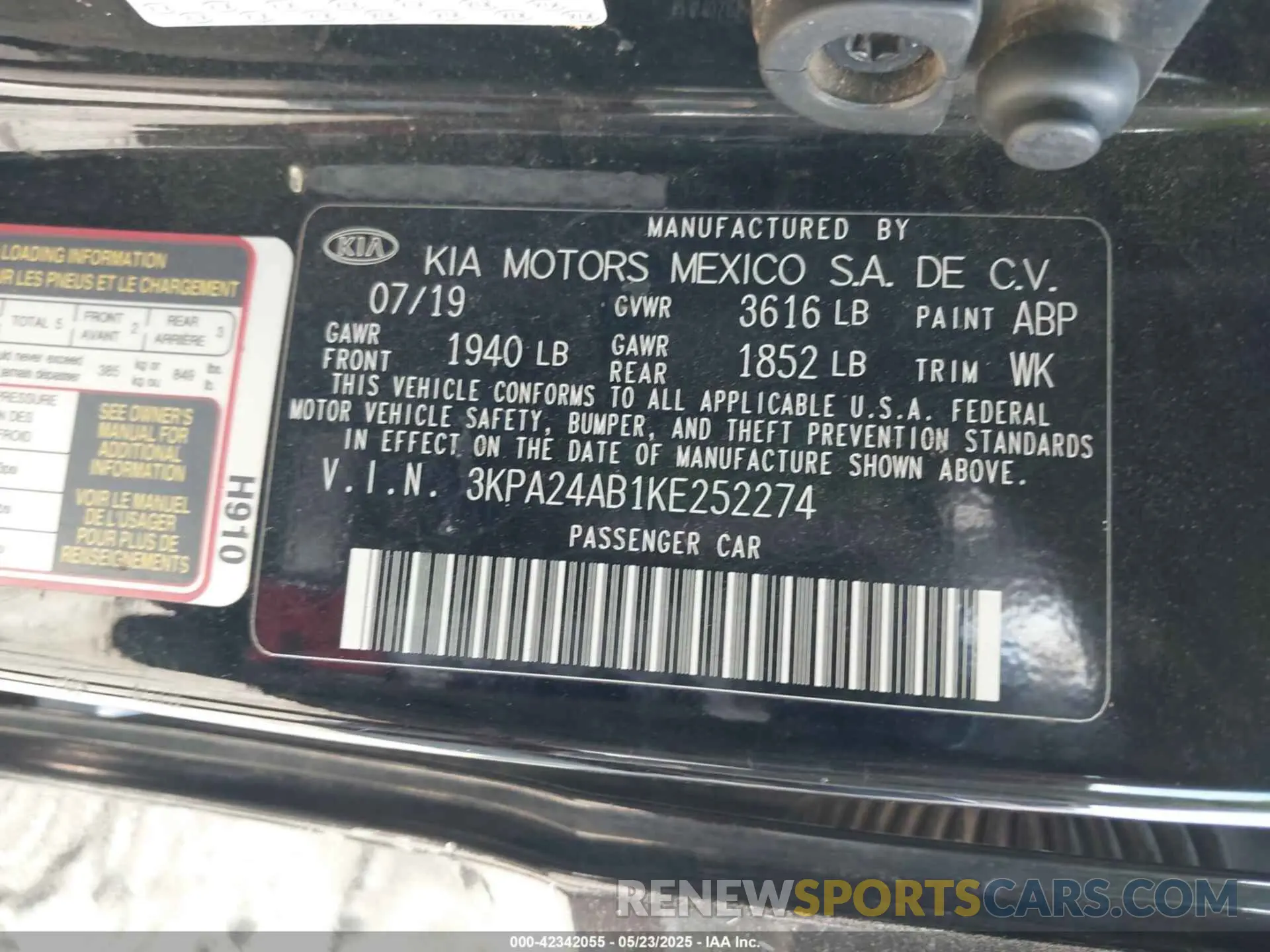9 Photograph of a damaged car 3KPA24AB1KE252274 KIA RIO 2019
