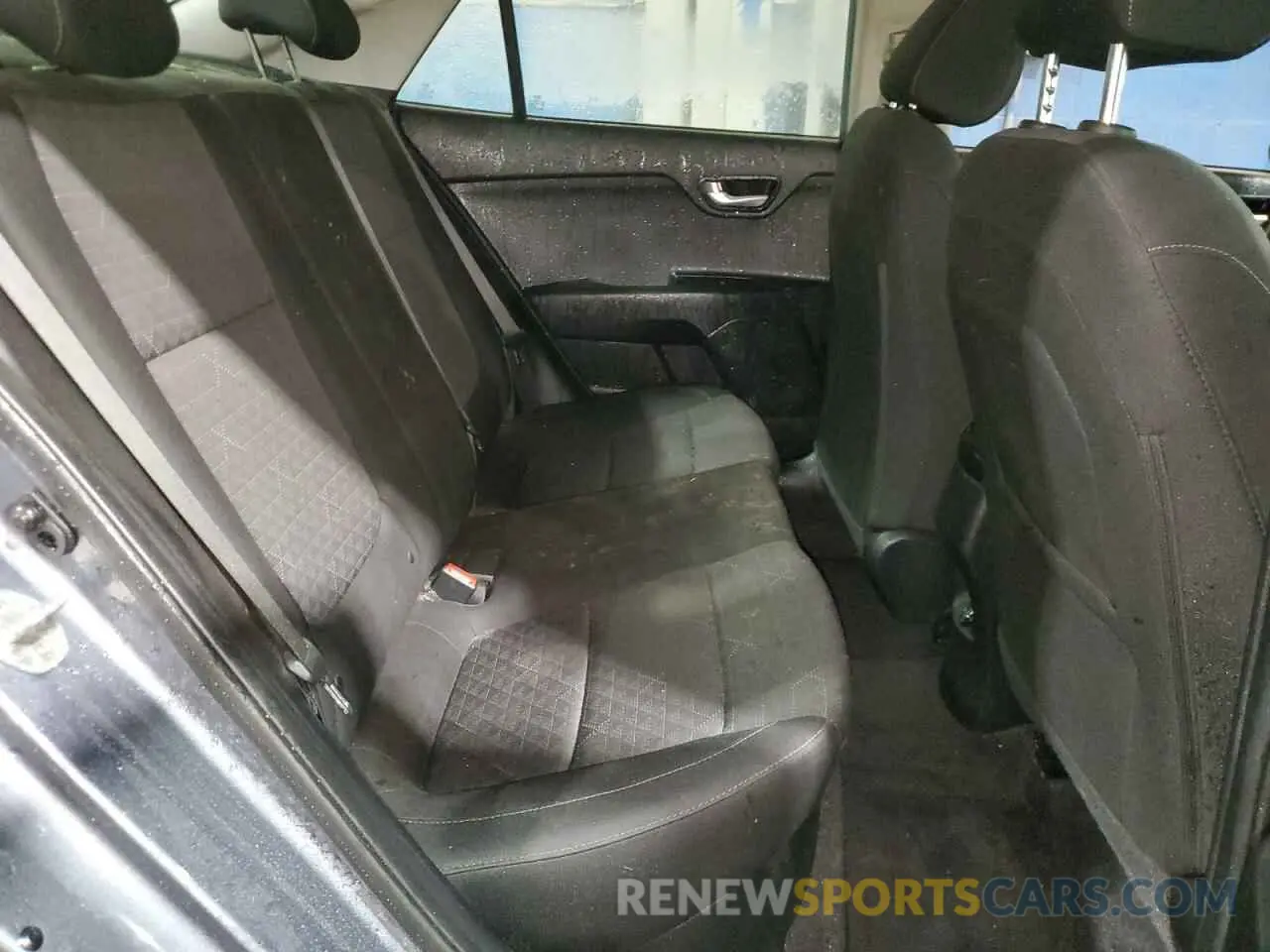 10 Photograph of a damaged car 3KPA24AB2KE179125 KIA RIO 2019