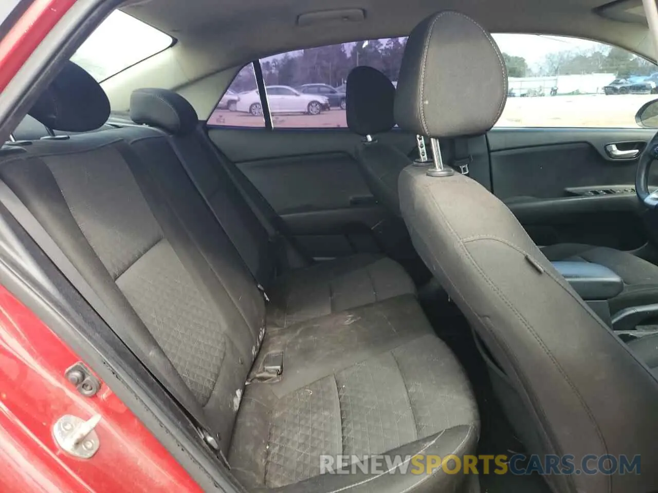 10 Photograph of a damaged car 3KPA24AB2KE210194 KIA RIO 2019