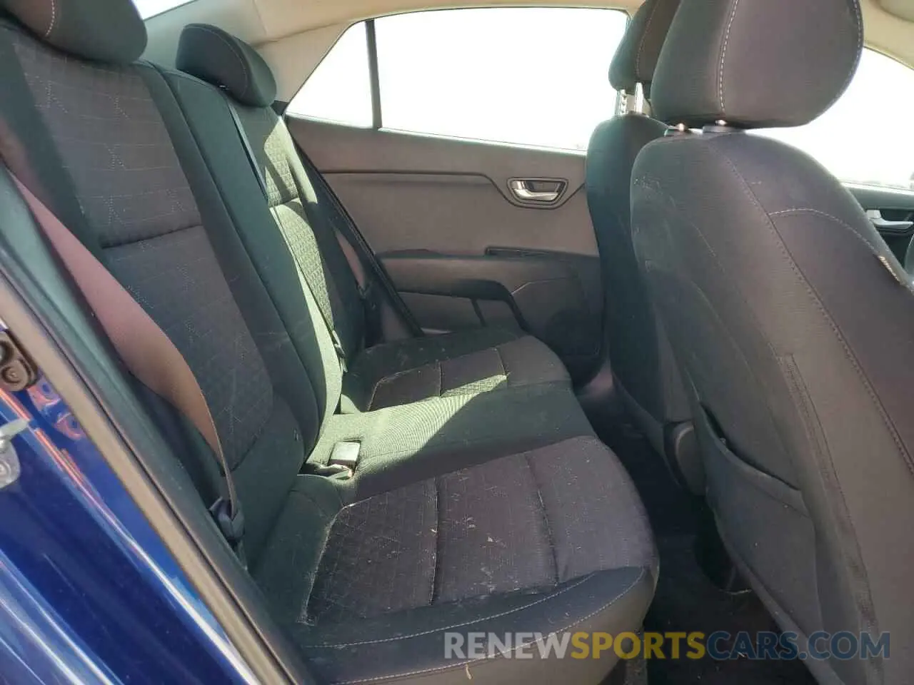 10 Photograph of a damaged car 3KPA24AB2KE217985 KIA RIO 2019