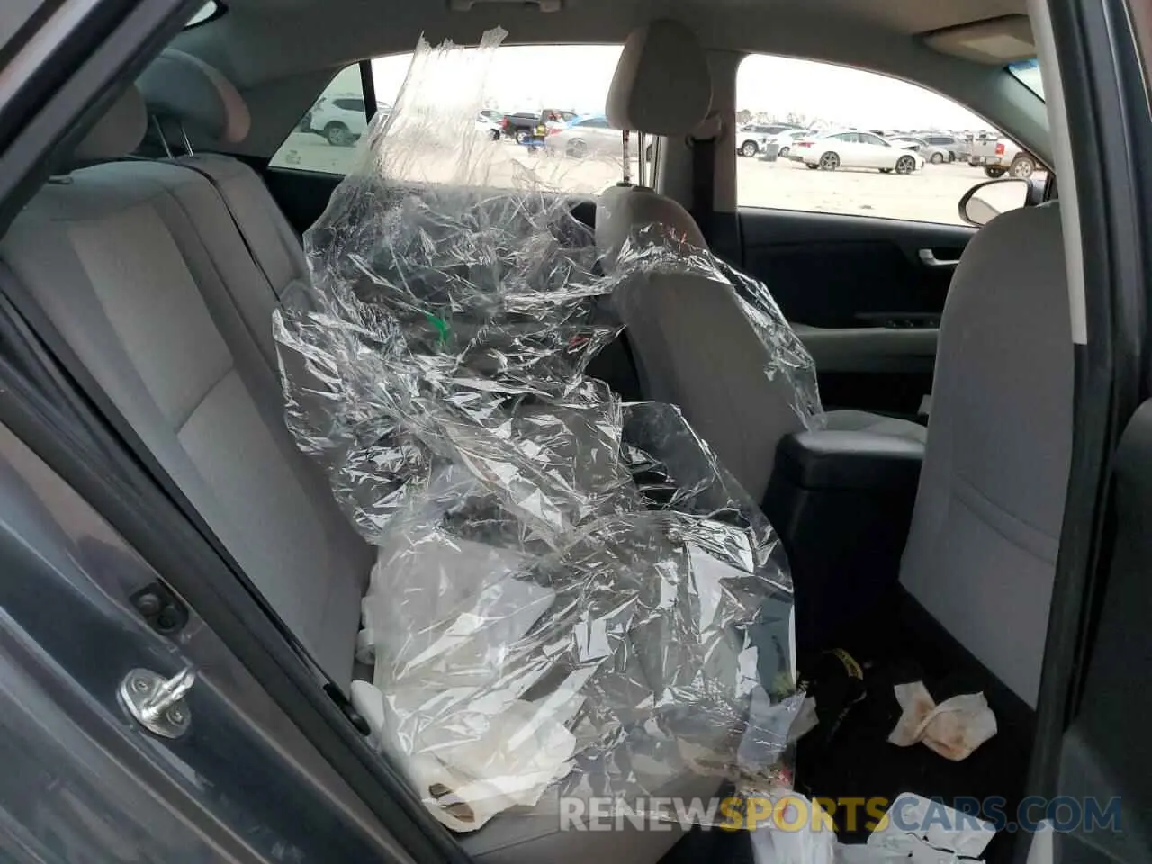 10 Photograph of a damaged car 3KPA24AB2KE249741 KIA RIO 2019