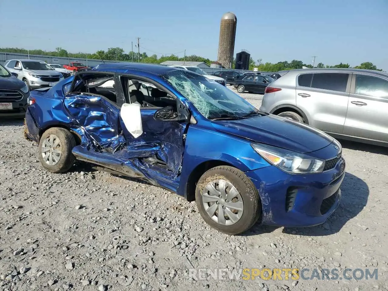 4 Photograph of a damaged car 3KPA24AB2KE251442 KIA RIO 2019