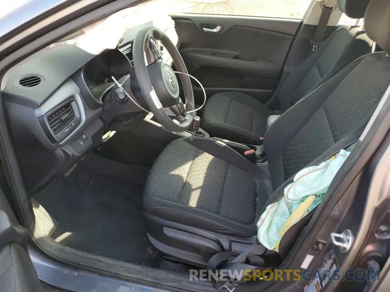 7 Photograph of a damaged car 3KPA24AB3KE202136 KIA RIO 2019