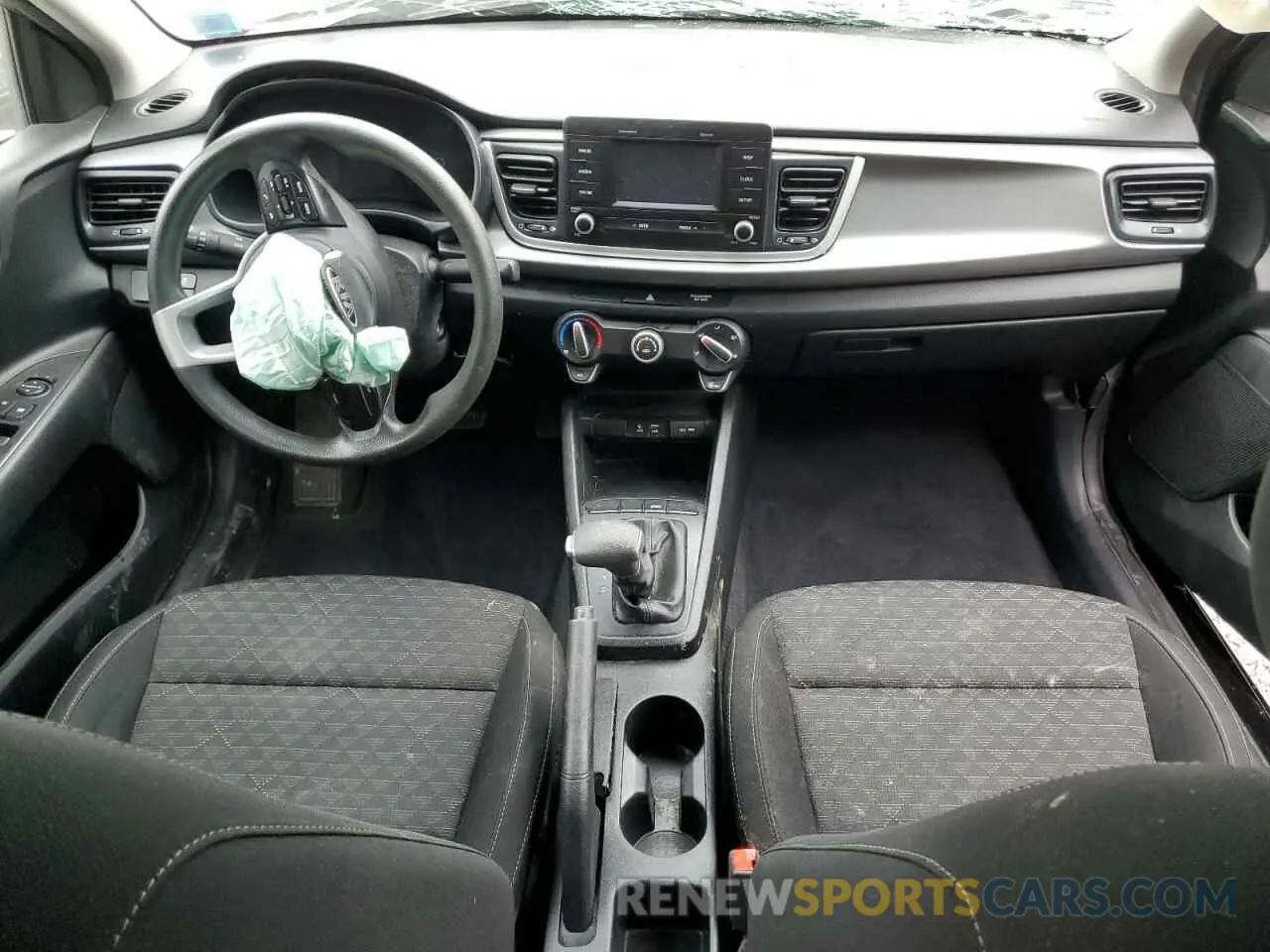 8 Photograph of a damaged car 3KPA24AB3KE204694 KIA RIO 2019