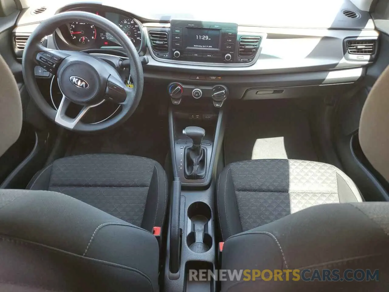 8 Photograph of a damaged car 3KPA24AB3KE247349 KIA RIO 2019
