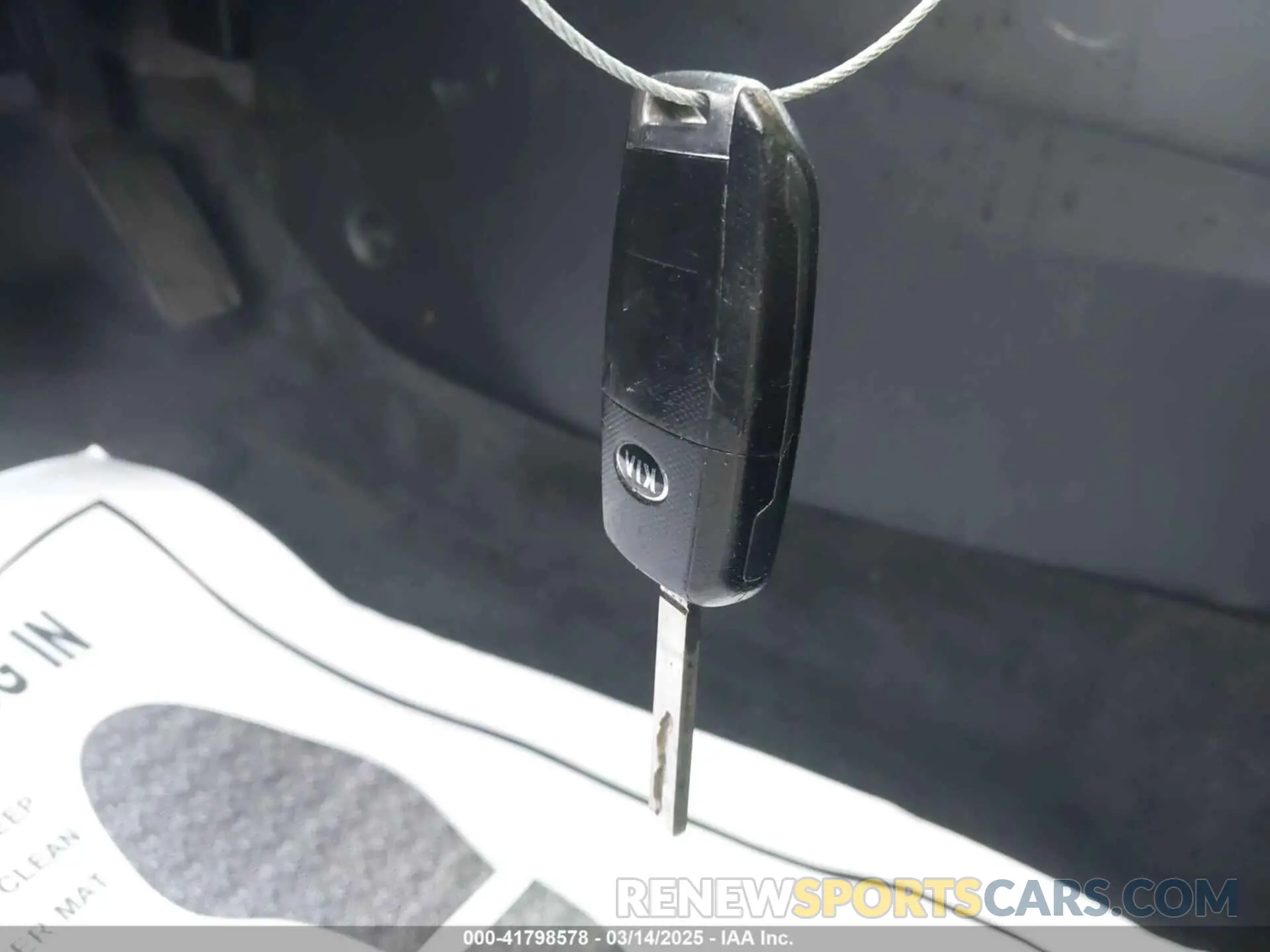 11 Photograph of a damaged car 3KPA24AB4KE177733 KIA RIO 2019