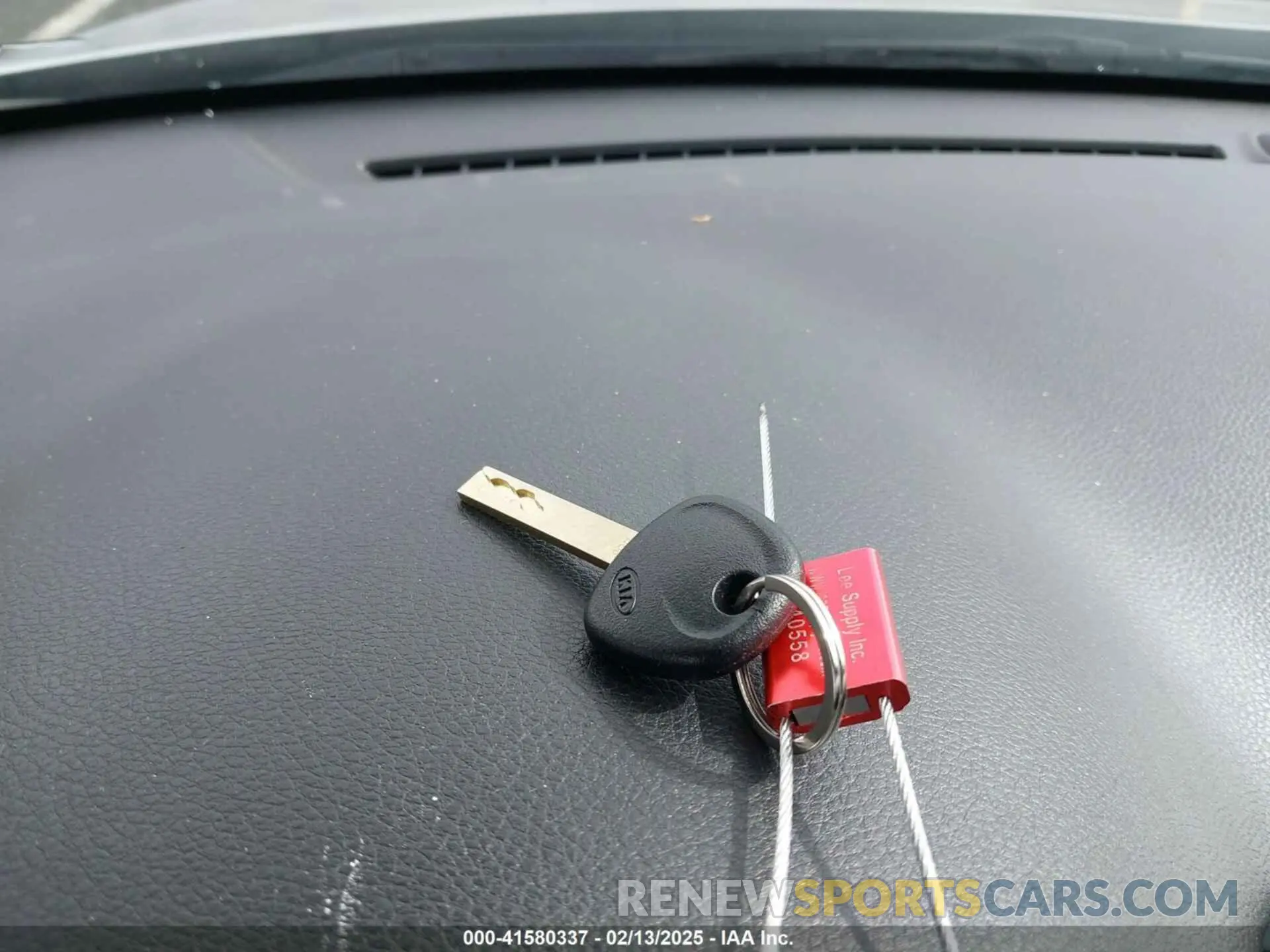 11 Photograph of a damaged car 3KPA24AB4KE184794 KIA RIO 2019