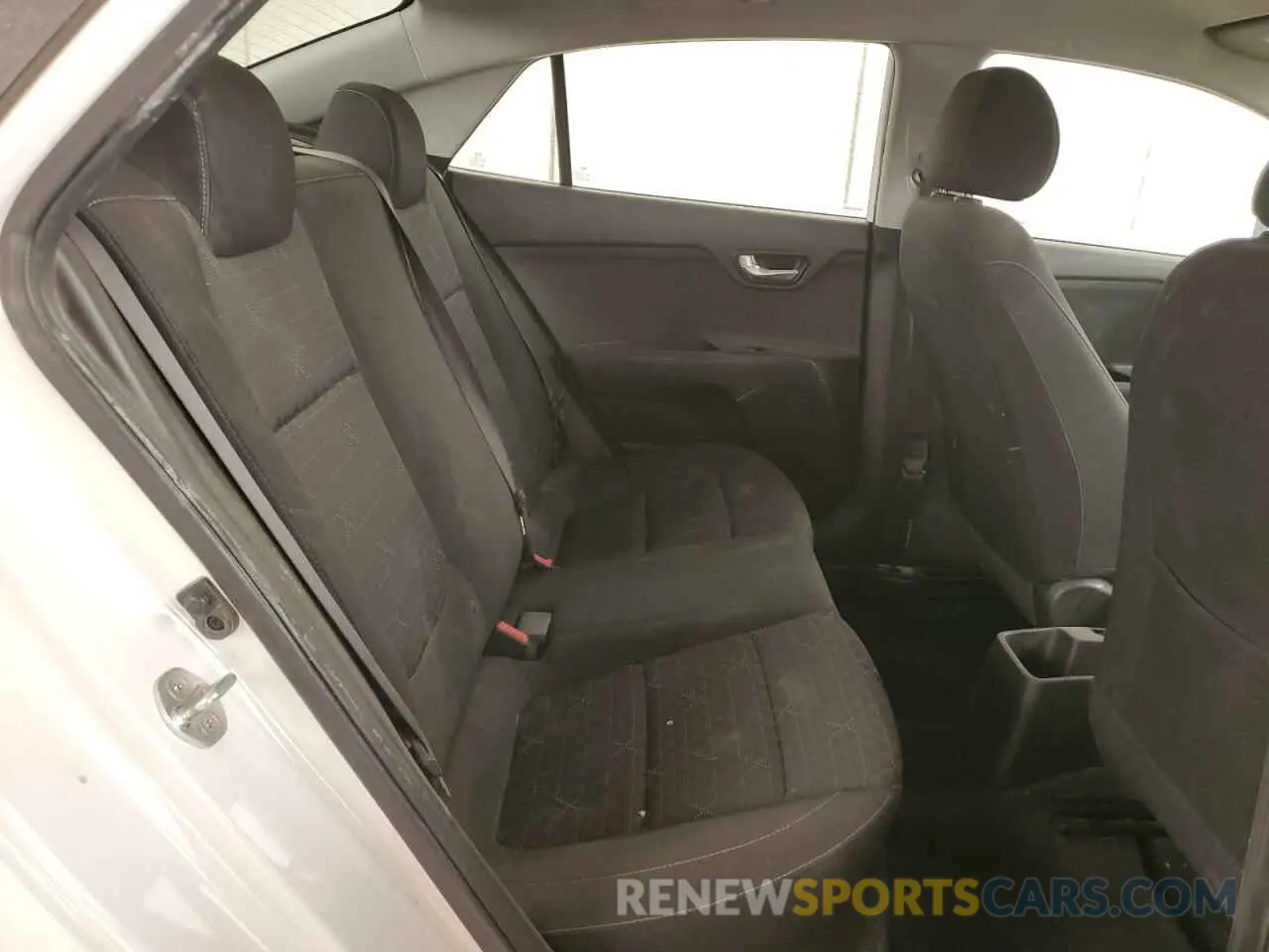 10 Photograph of a damaged car 3KPA24AB4KE220287 KIA RIO 2019