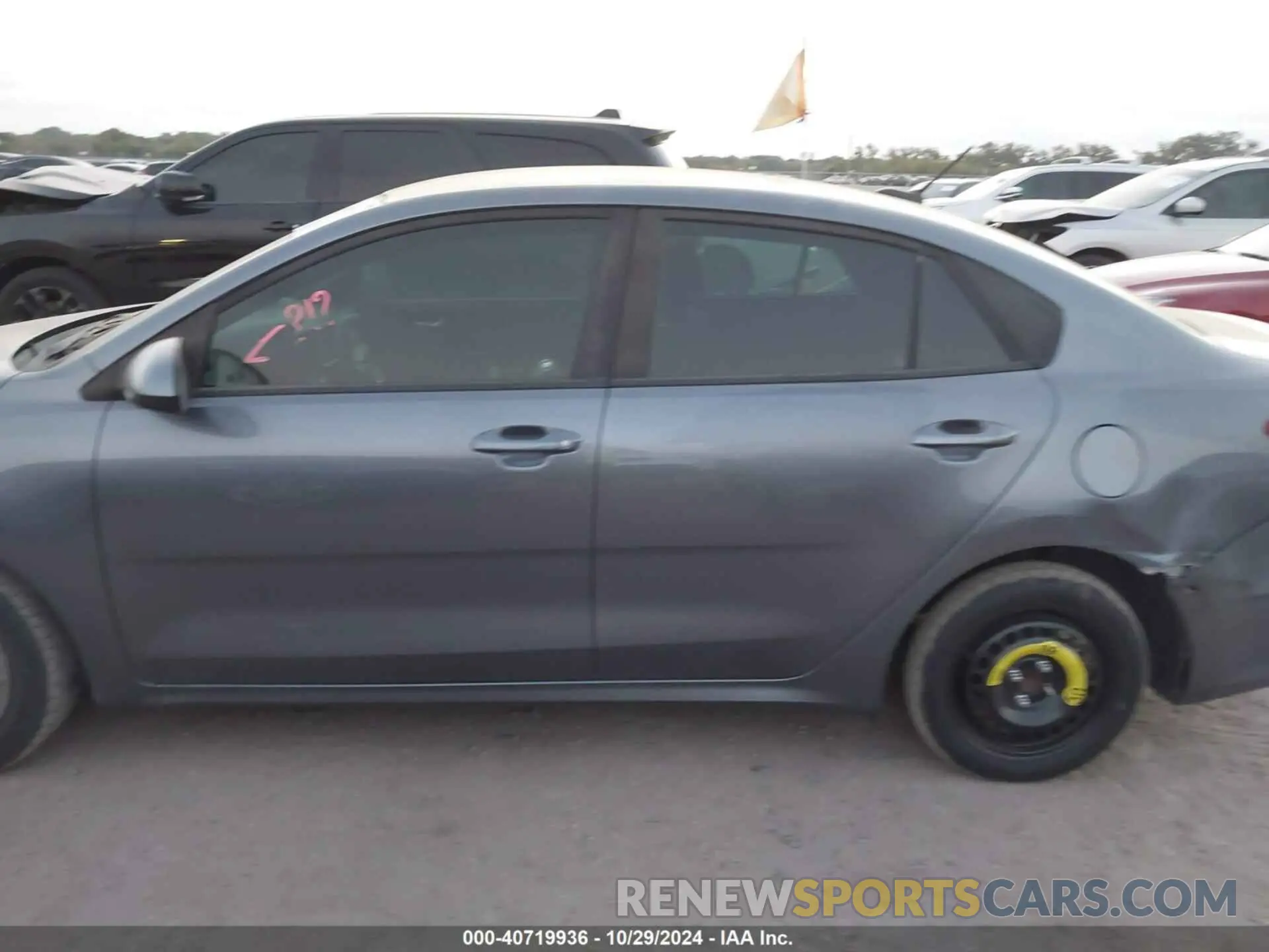 14 Photograph of a damaged car 3KPA24AB5KE203434 KIA RIO 2019