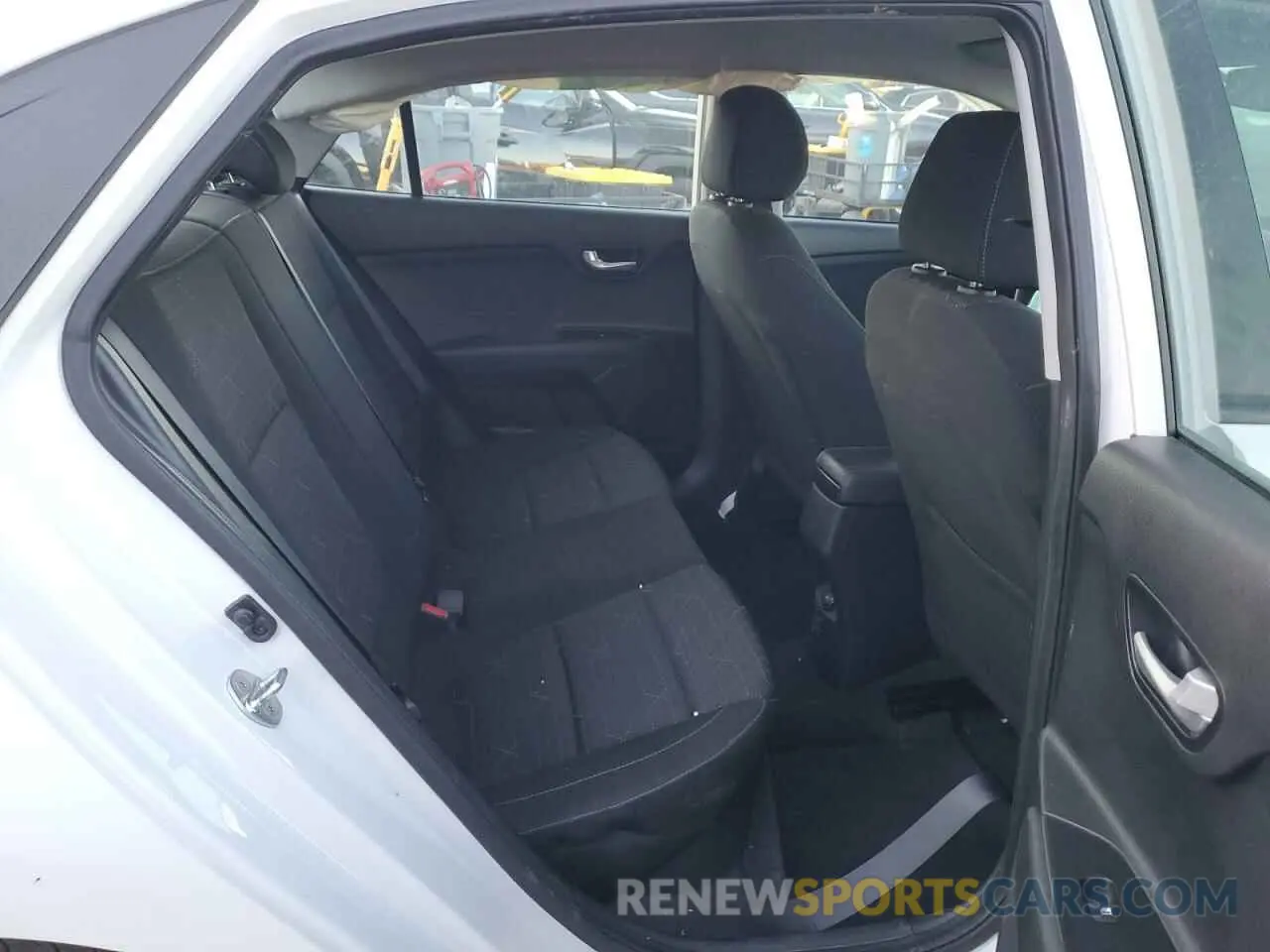 10 Photograph of a damaged car 3KPA24AB5KE208214 KIA RIO 2019