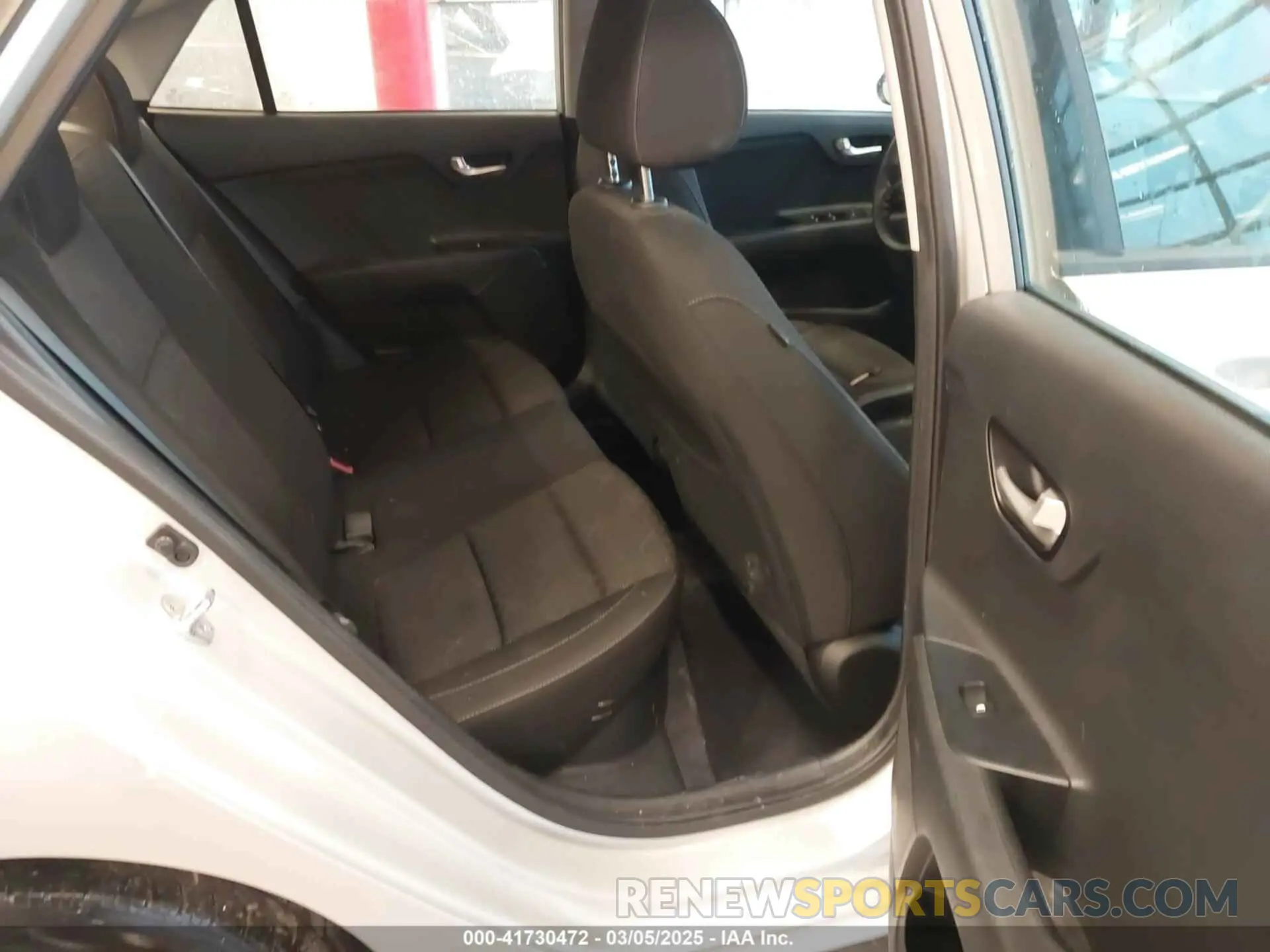 8 Photograph of a damaged car 3KPA24AB5KE210352 KIA RIO 2019