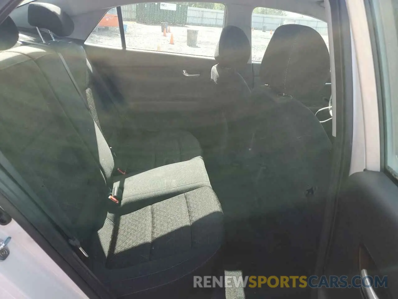 10 Photograph of a damaged car 3KPA24AB5KE216121 KIA RIO 2019