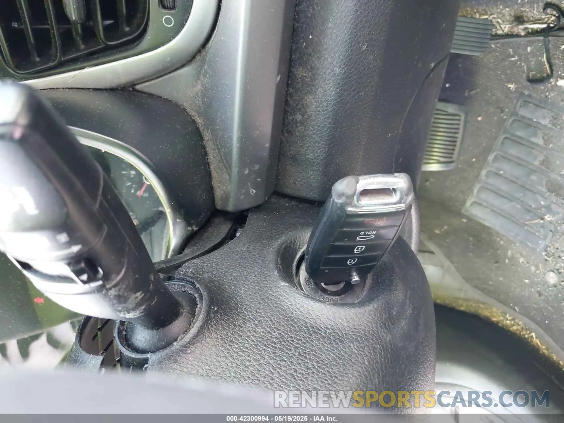 11 Photograph of a damaged car 3KPA24AB6KE166894 KIA RIO 2019