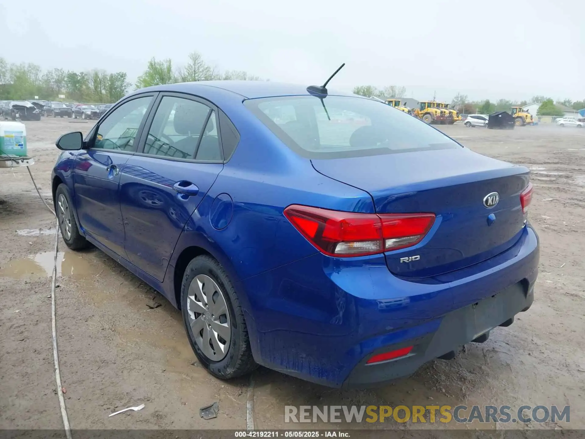 3 Photograph of a damaged car 3KPA24AB6KE207394 KIA RIO 2019