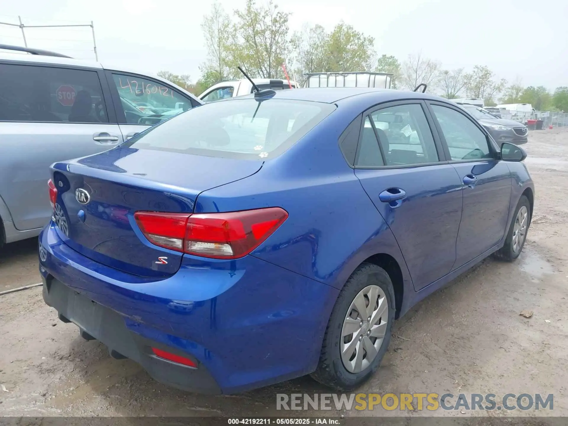 4 Photograph of a damaged car 3KPA24AB6KE207394 KIA RIO 2019
