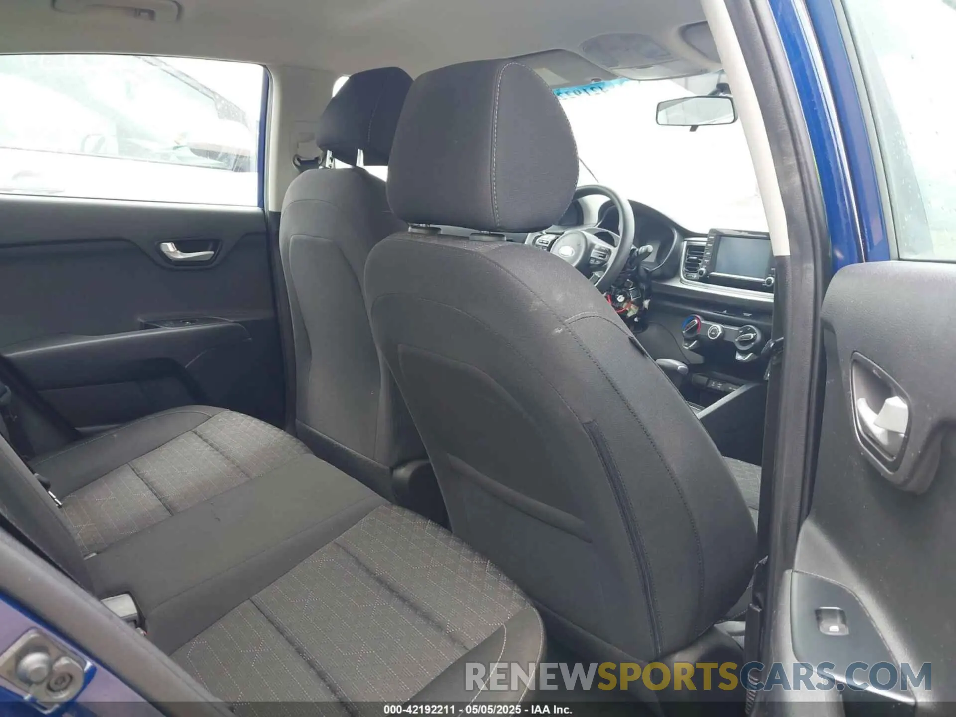 8 Photograph of a damaged car 3KPA24AB6KE207394 KIA RIO 2019