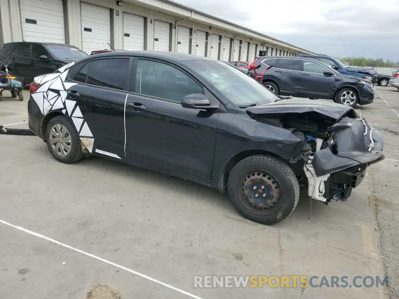 4 Photograph of a damaged car 3KPA24AB7KE171845 KIA RIO 2019