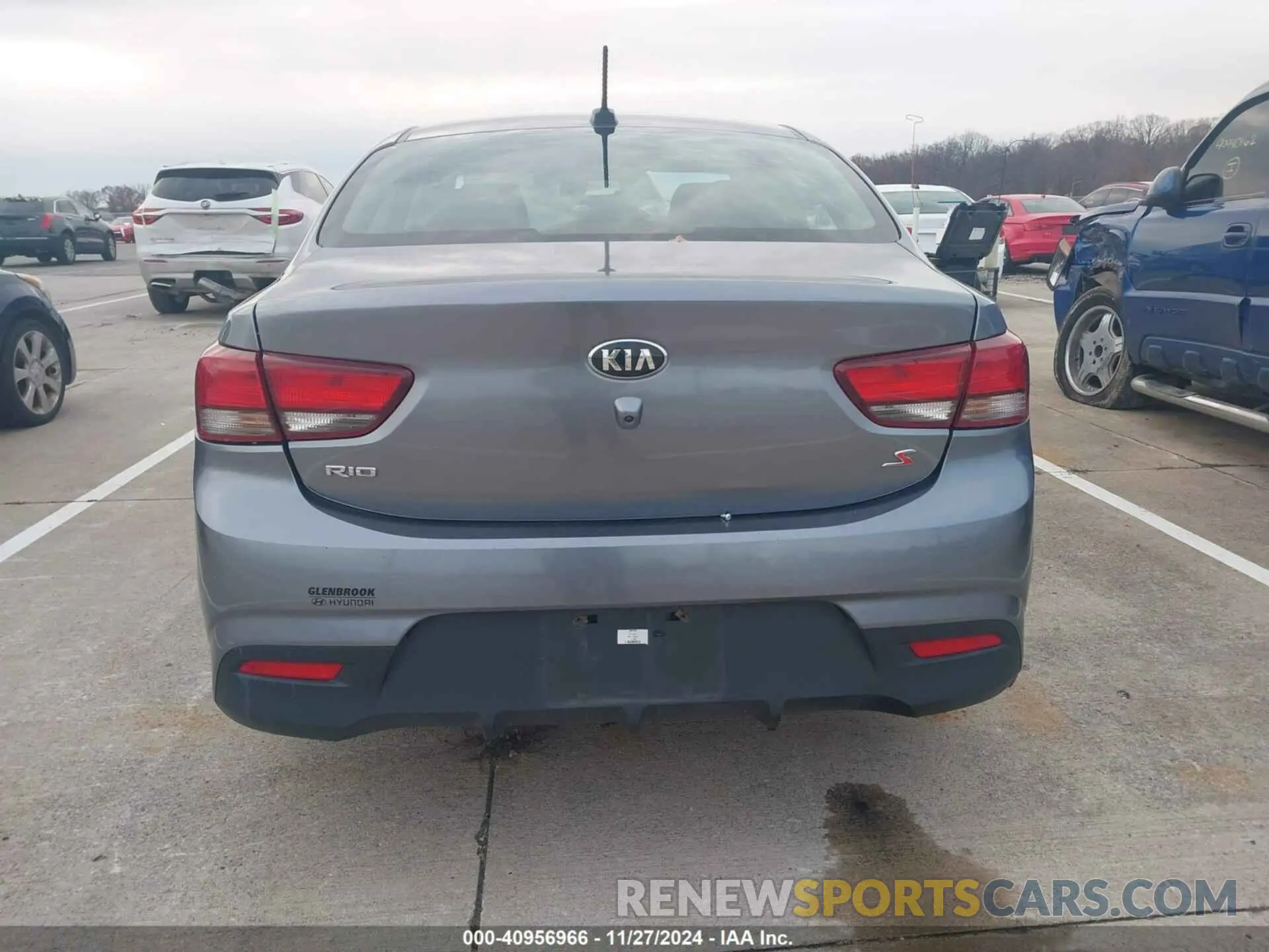 17 Photograph of a damaged car 3KPA24AB8KE171790 KIA RIO 2019
