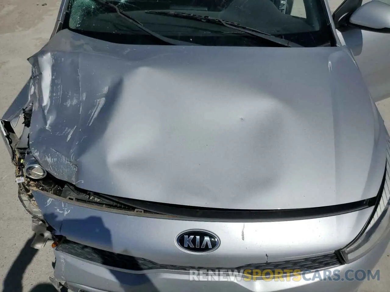 12 Photograph of a damaged car 3KPA24AB8KE208465 KIA RIO 2019