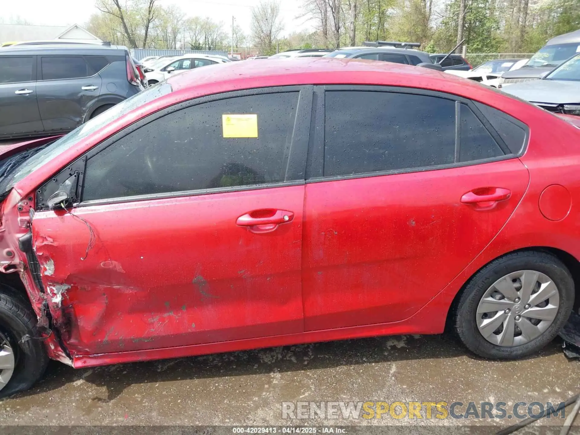 14 Photograph of a damaged car 3KPA24AB8KE223144 KIA RIO 2019