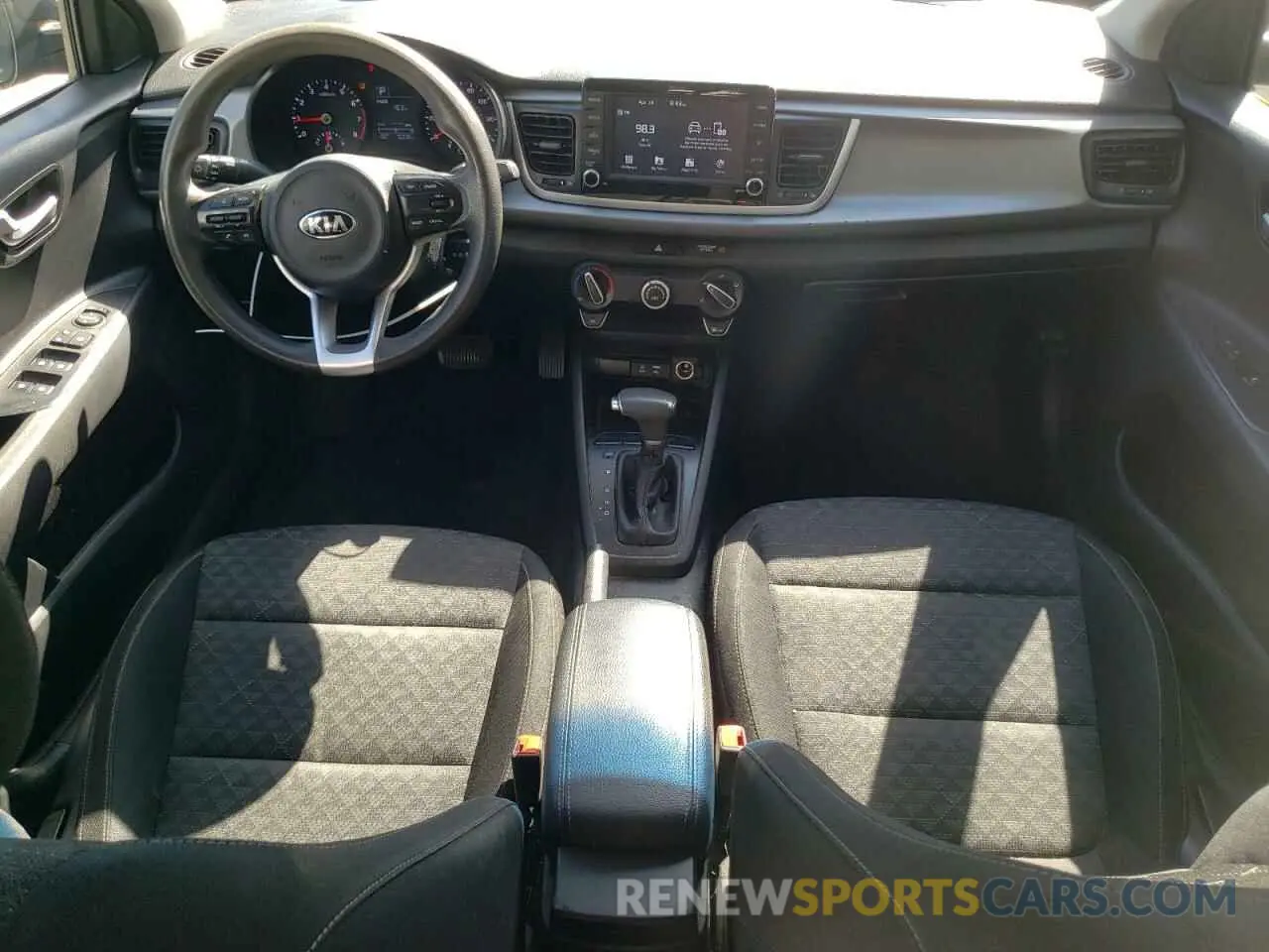 8 Photograph of a damaged car 3KPA24AB8KE233141 KIA RIO 2019