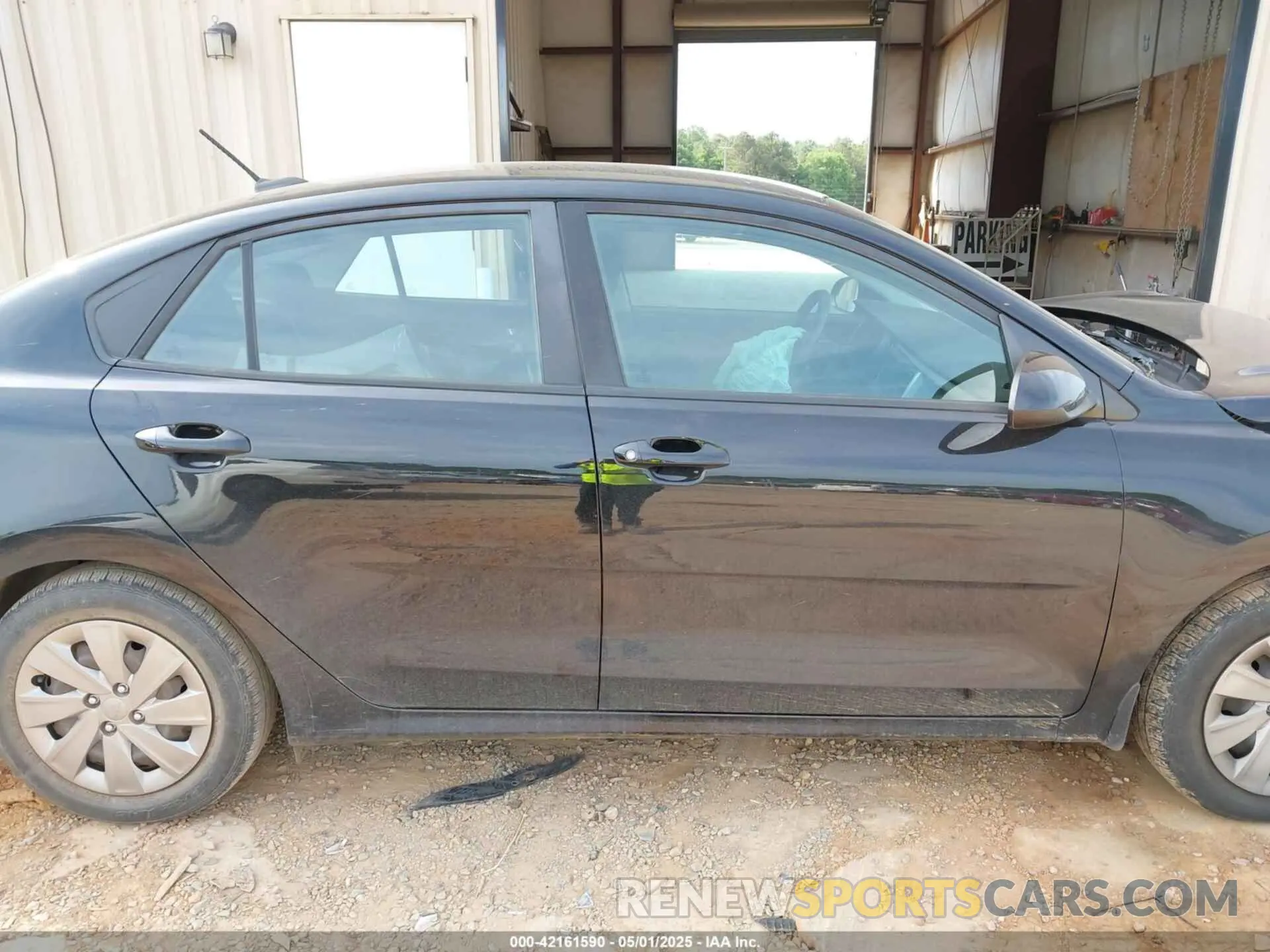 14 Photograph of a damaged car 3KPA24AB8KE252269 KIA RIO 2019