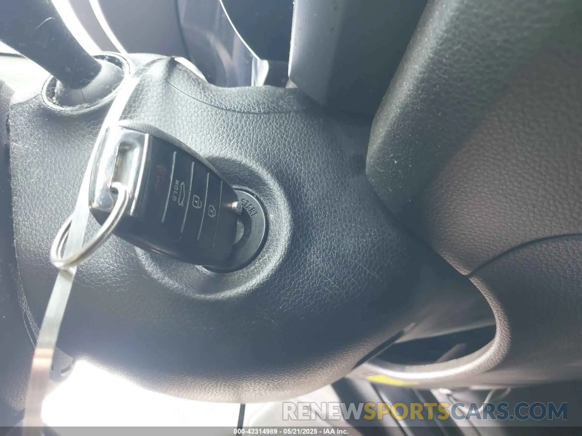 11 Photograph of a damaged car 3KPA24AB9KE157204 KIA RIO 2019