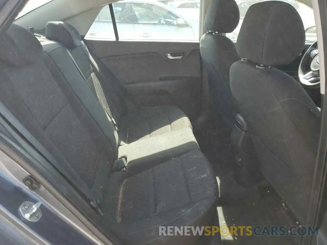 10 Photograph of a damaged car 3KPA24AB9KE157753 KIA RIO 2019
