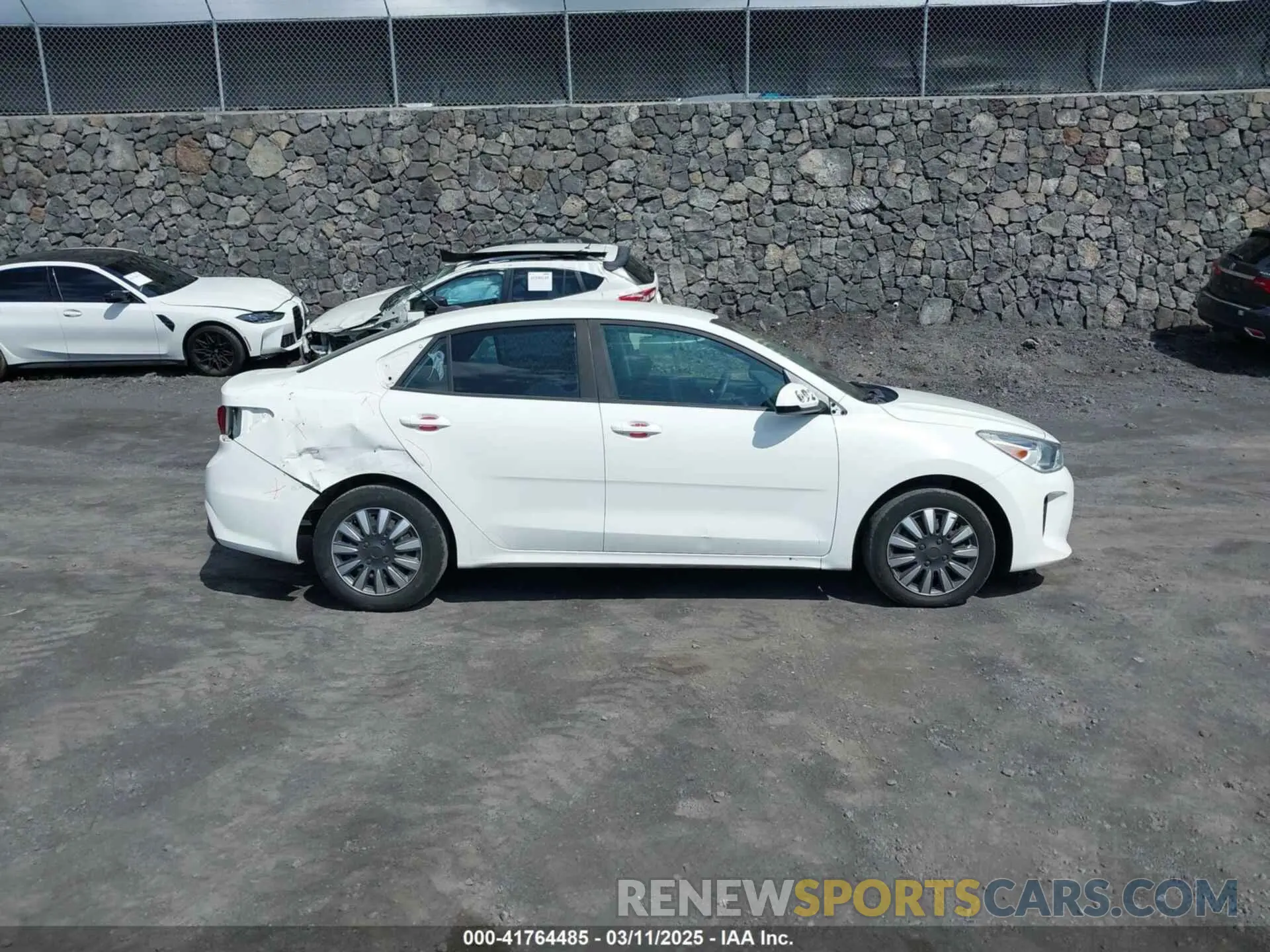 14 Photograph of a damaged car 3KPA24AB9KE214579 KIA RIO 2019