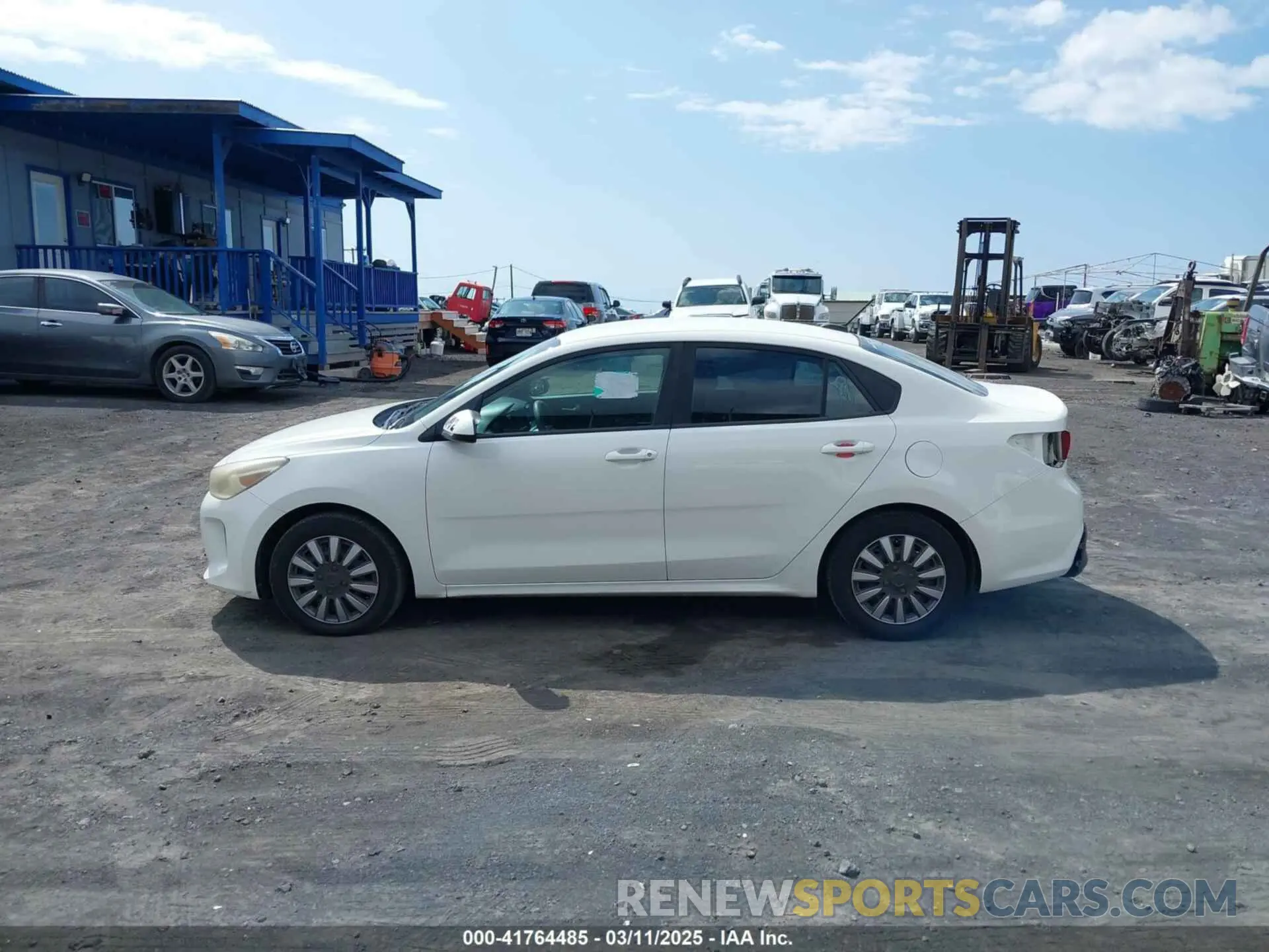 15 Photograph of a damaged car 3KPA24AB9KE214579 KIA RIO 2019