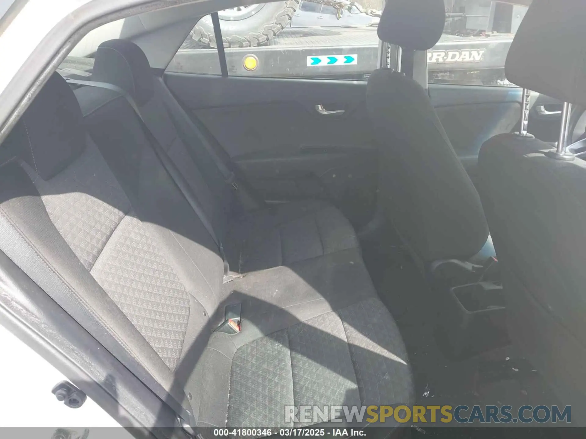 8 Photograph of a damaged car 3KPA24AB9KE242768 KIA RIO 2019